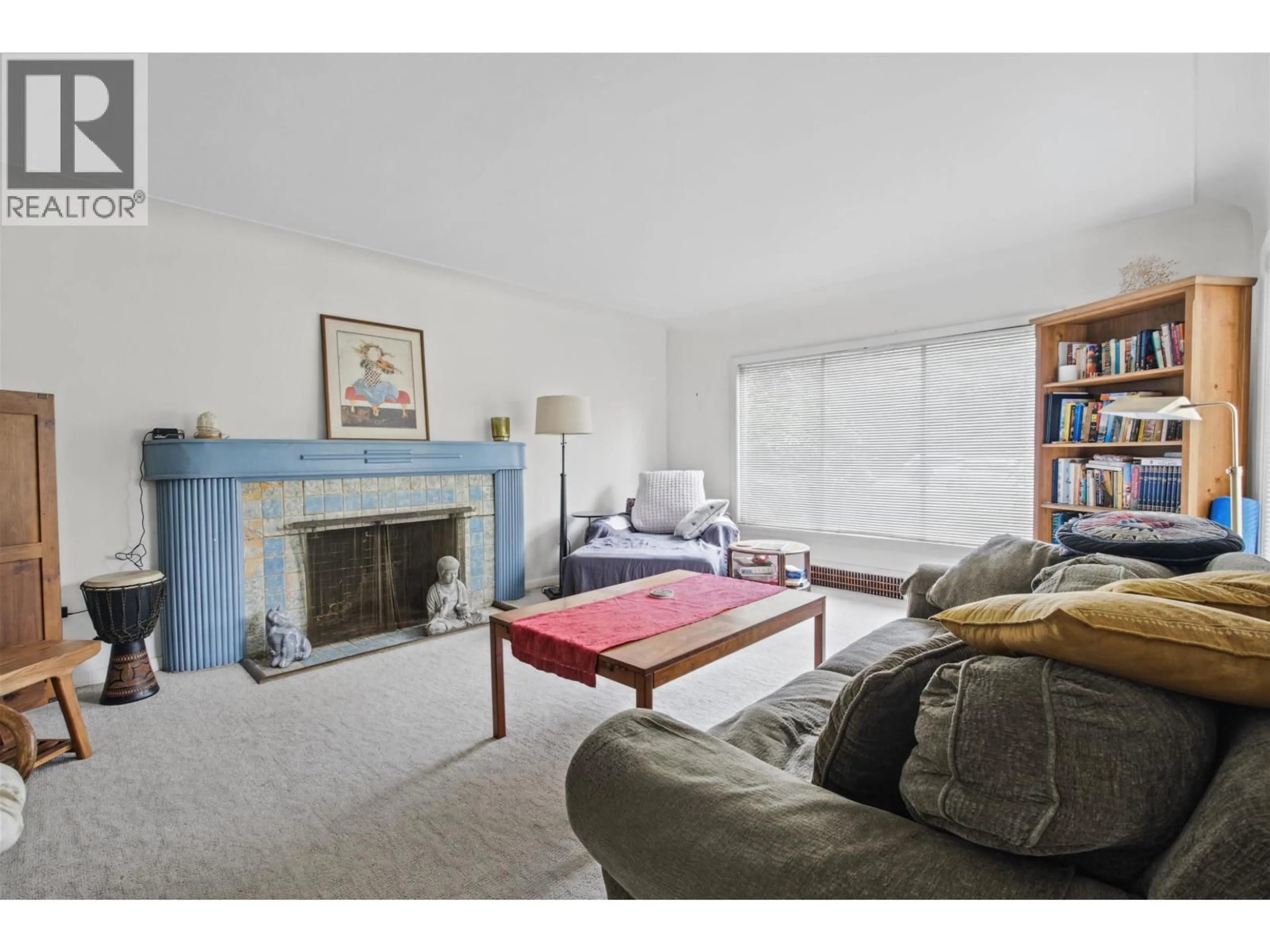 Living room with furniture, unknown for 455 29TH AVENUE, Vancouver British Columbia V5Y2L1