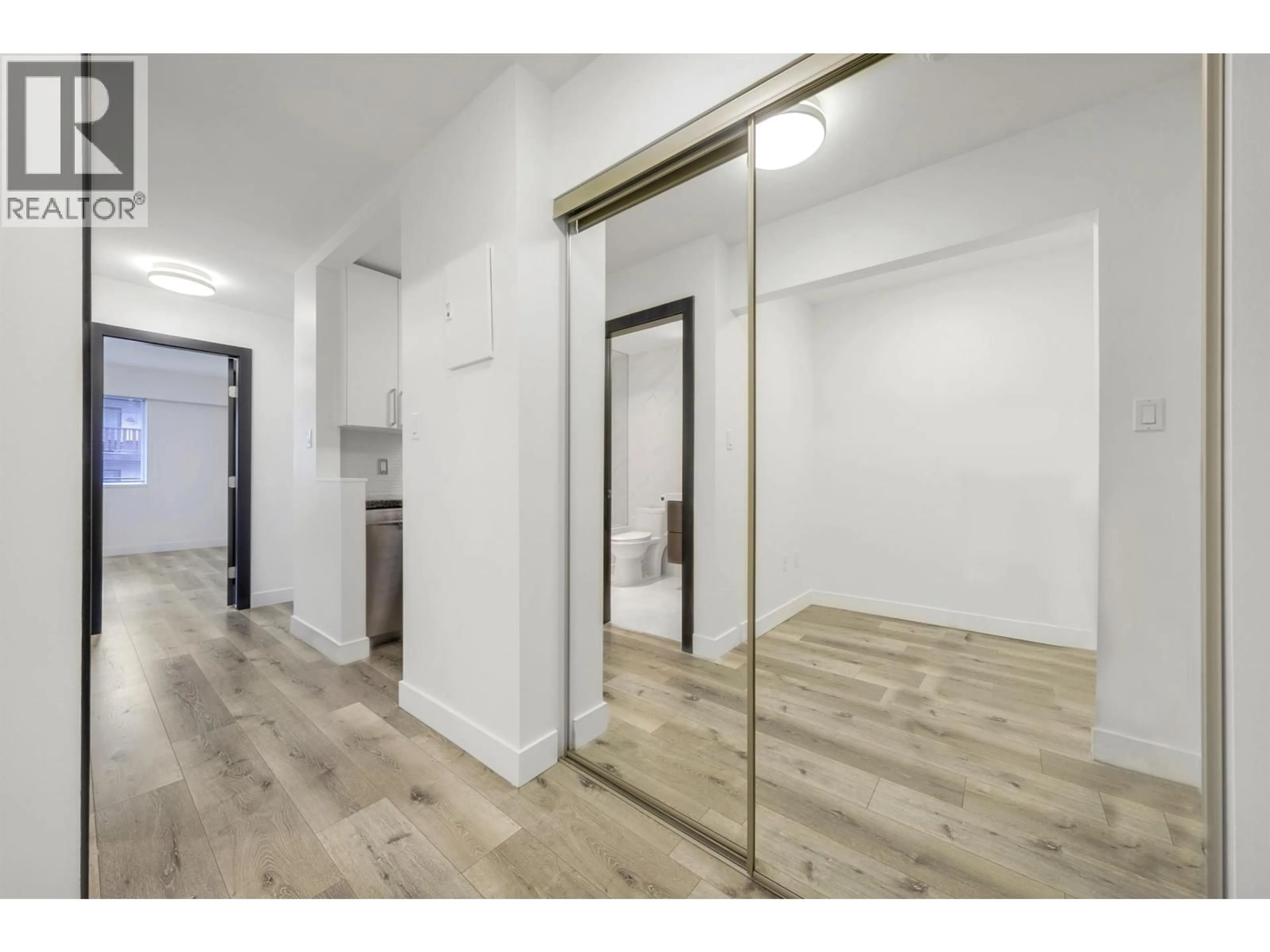 Unknown for 302 - 170 3RD STREET, North Vancouver British Columbia V7L1E6