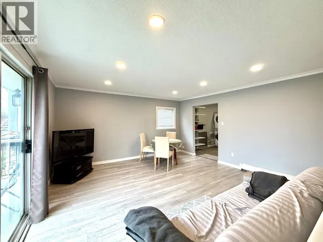 3305 WORTHINGTON DRIVE, Vancouver 5