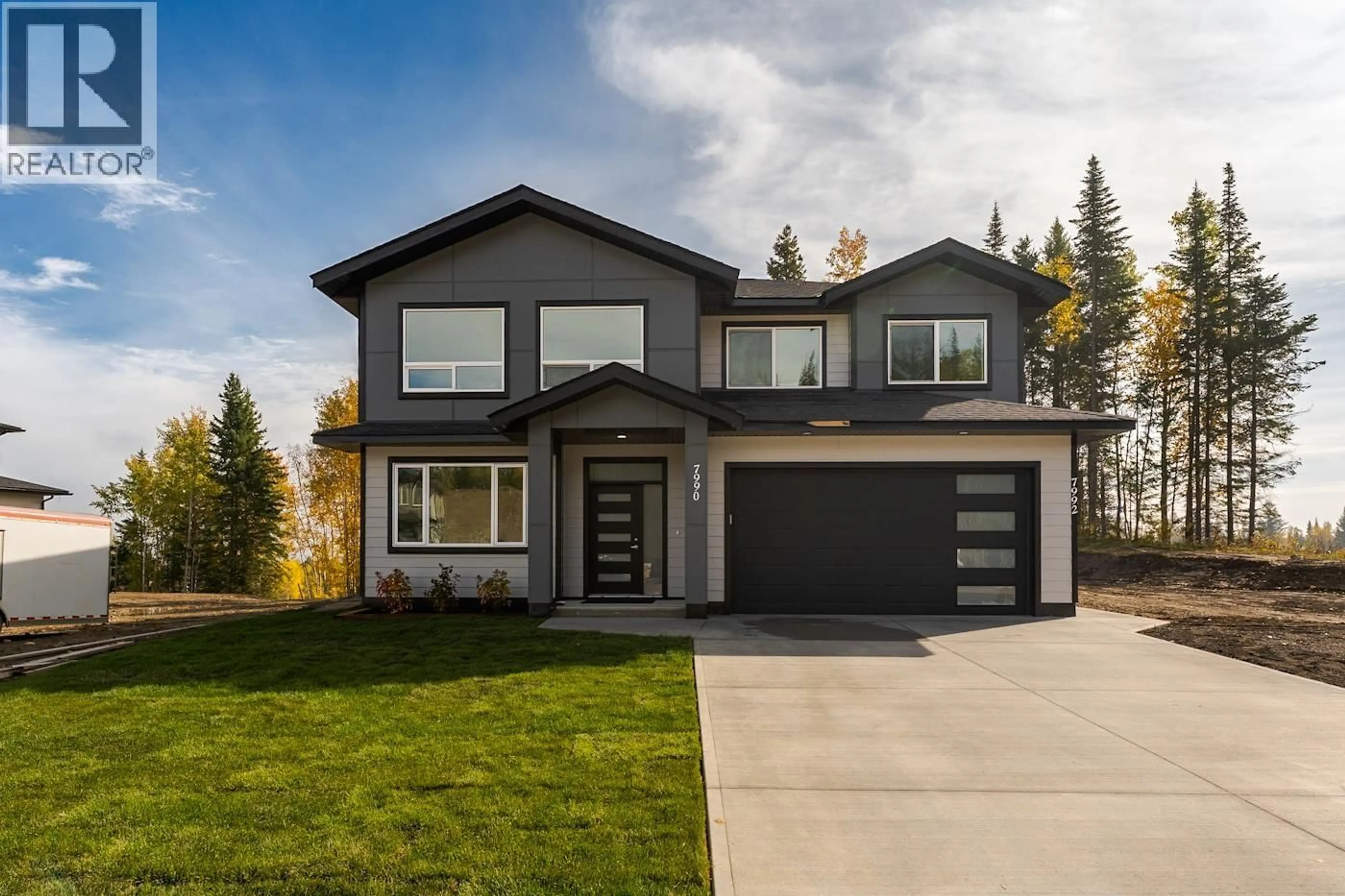 Home with vinyl exterior material, street for 7990 SOUTHRIDGE AVENUE, Prince George British Columbia V2N6S4