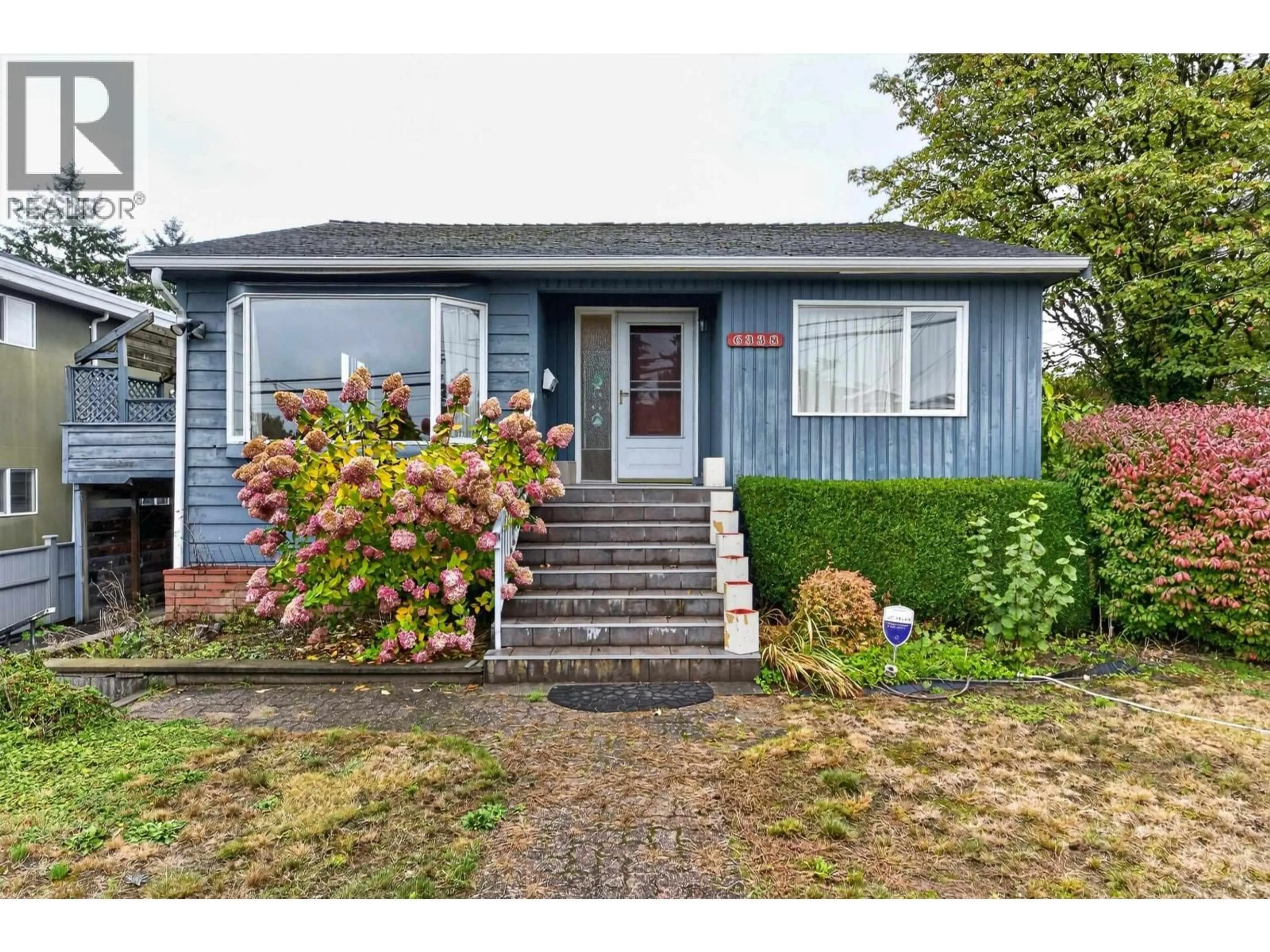 Home with vinyl exterior material, street for 6338 WALTHAM AVENUE, Burnaby British Columbia V5H3V4