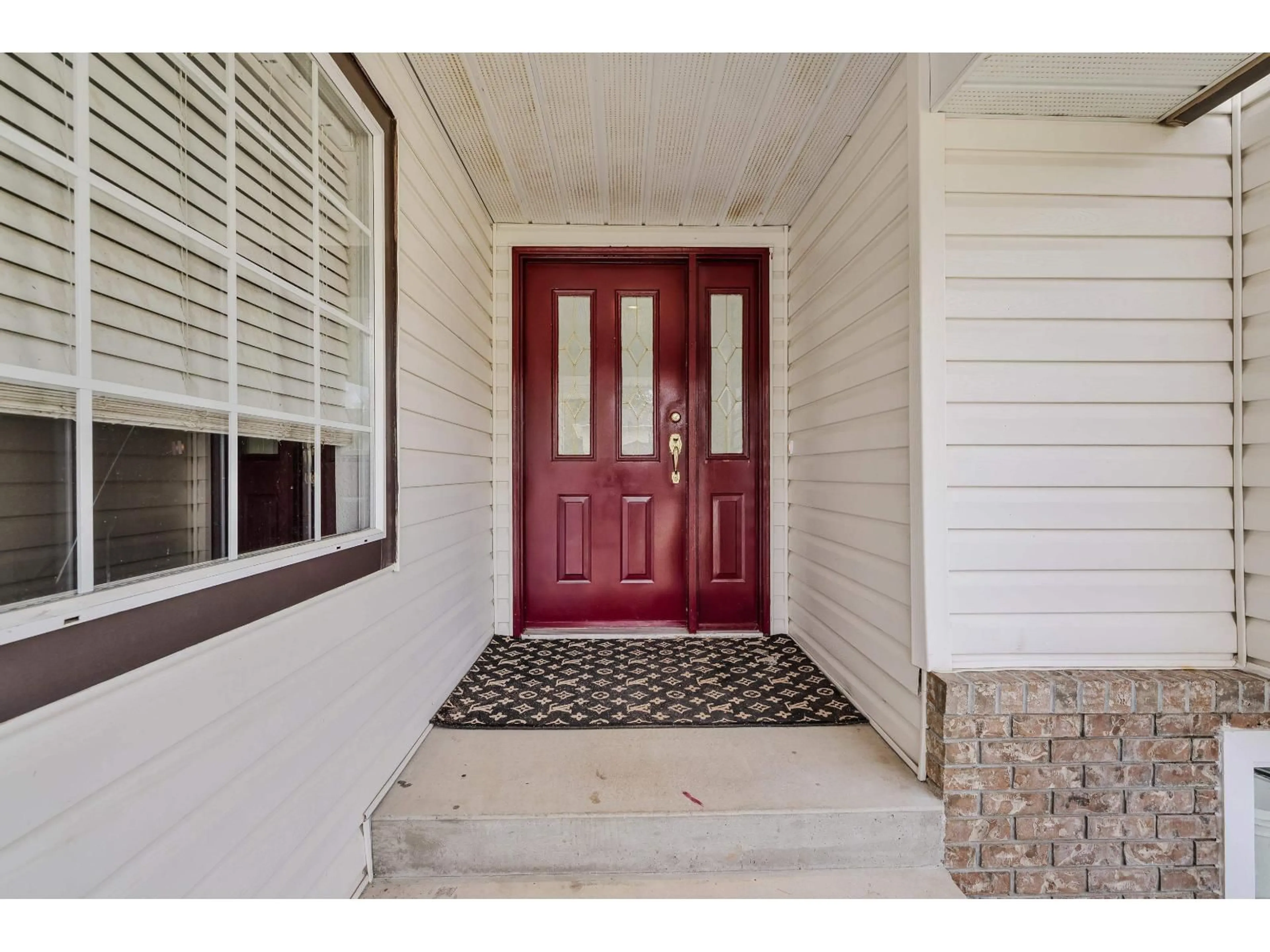 Indoor entryway for 2907 CROSSLEY DRIVE, Abbotsford British Columbia V2T5H1