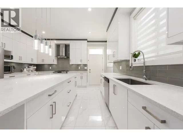 1135 YORSTON COURT, Burnaby 4