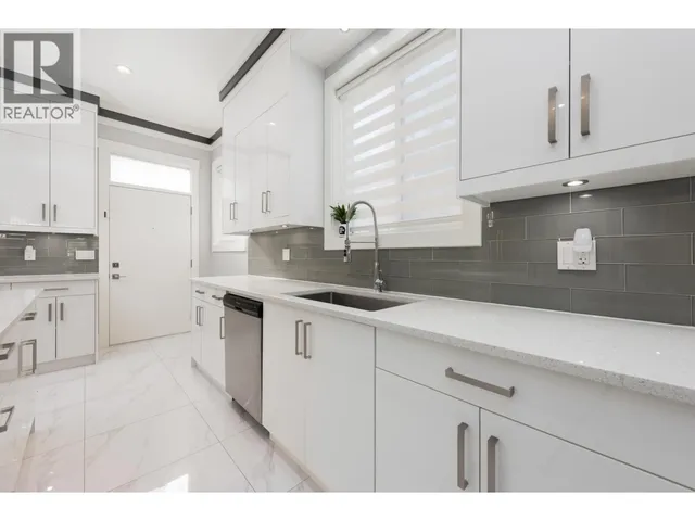 1135 YORSTON COURT, Burnaby 5