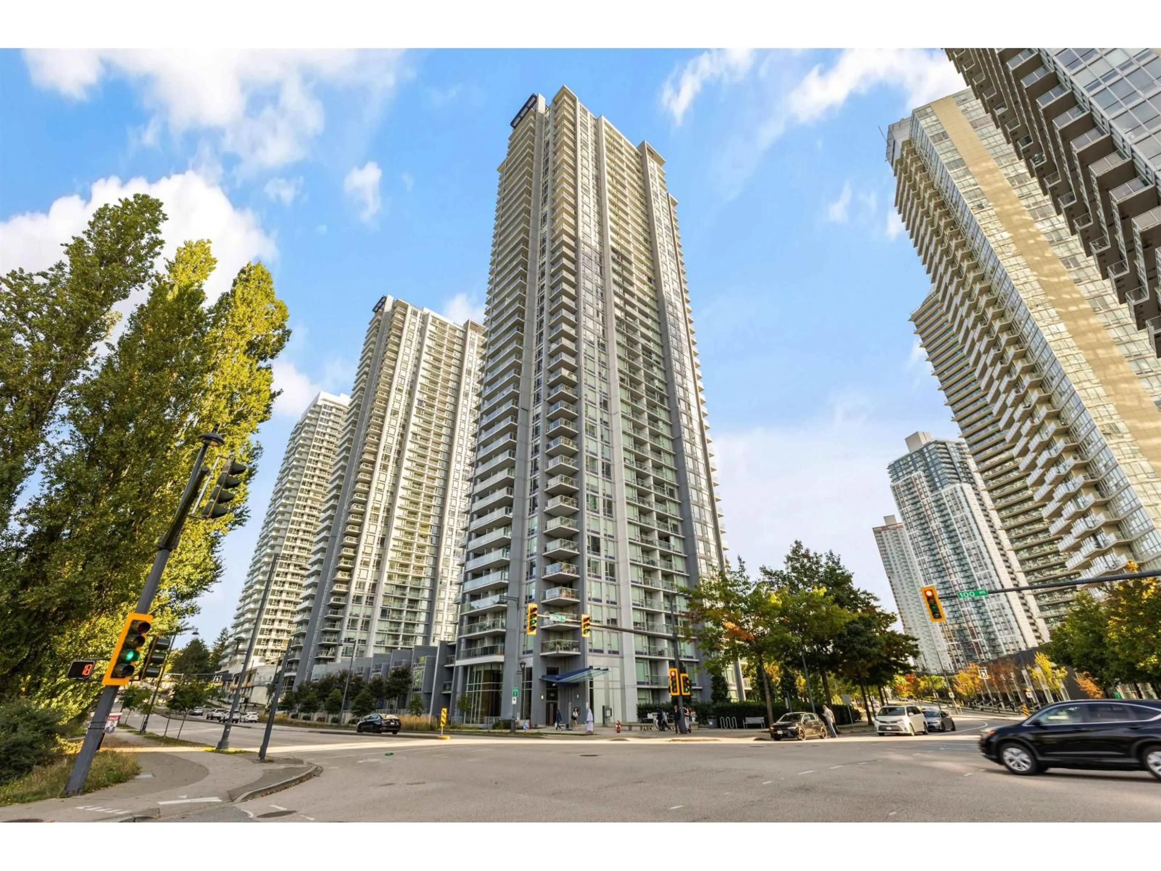 Patio, street for 2611 - 13696 100 AVENUE, Surrey British Columbia V3T0L5