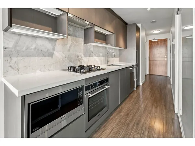 2611 - 13696 100 AVENUE, Surrey 2