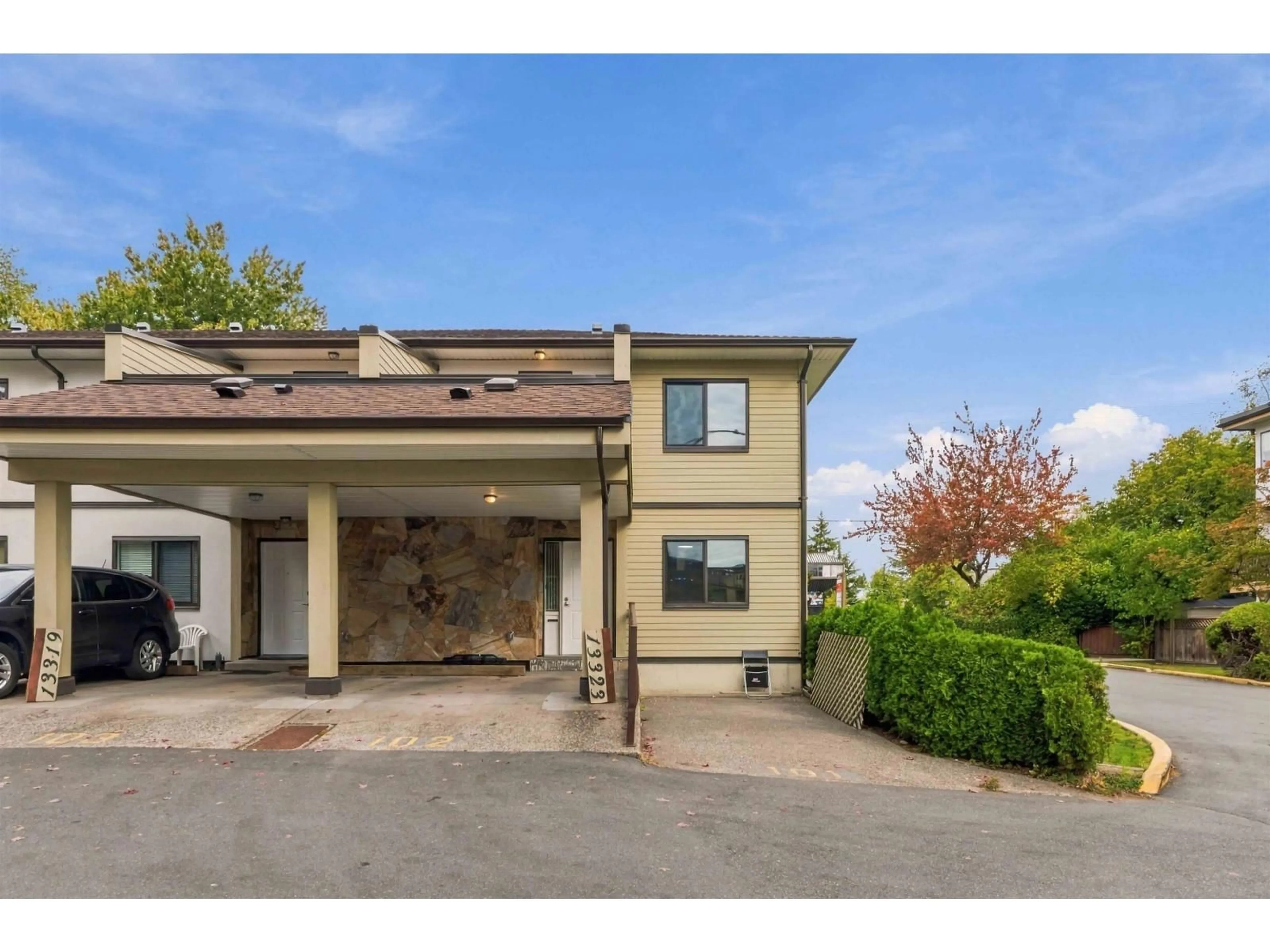 Unknown for 13323 71B AVENUE, Surrey British Columbia V3W7Z5