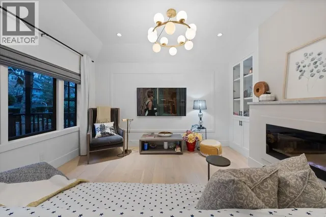 3264 38TH AVENUE, Vancouver 4