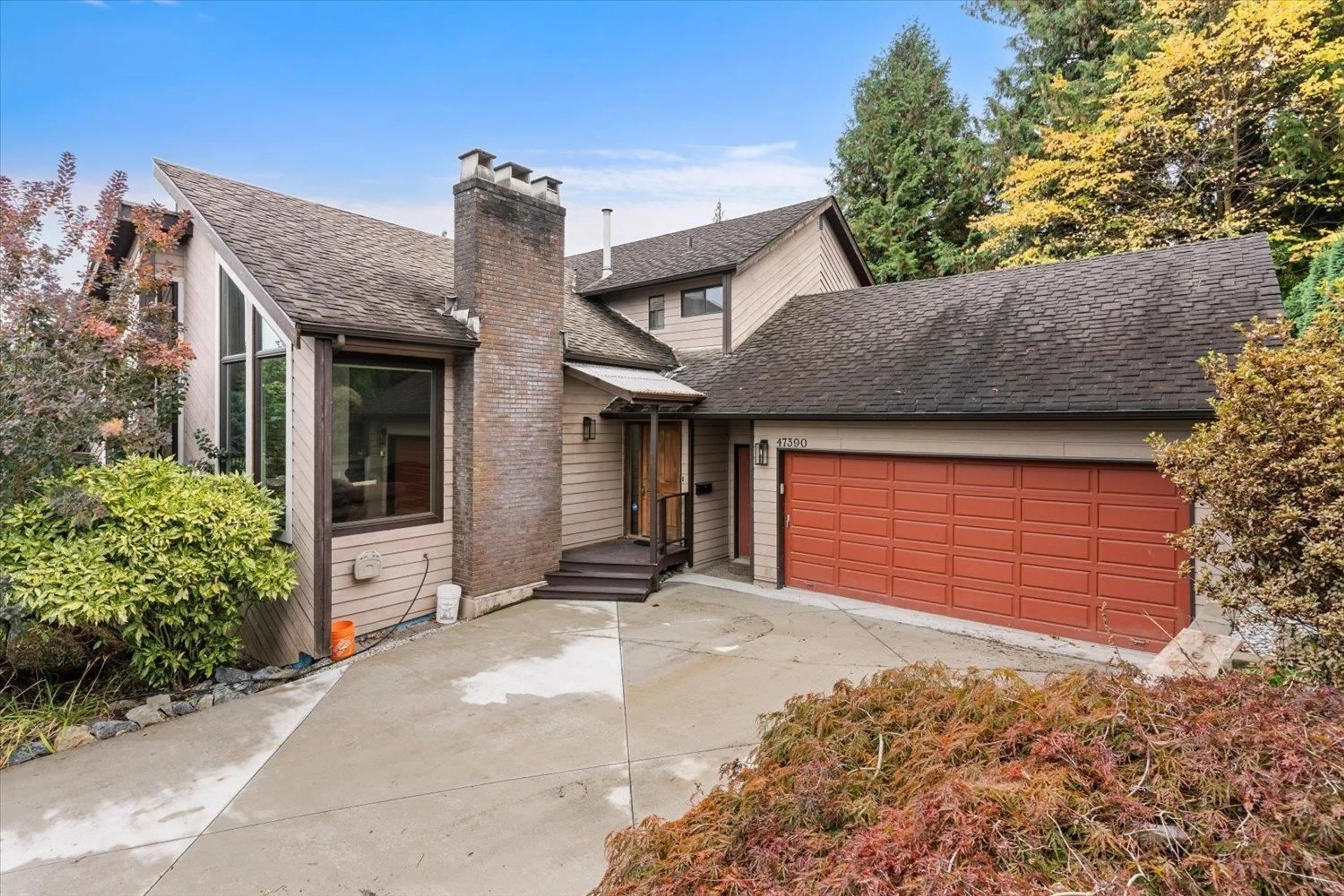 Home with brick exterior material, street for 47390 SWALLOW CRESCENT, Chilliwack British Columbia V2P7P9
