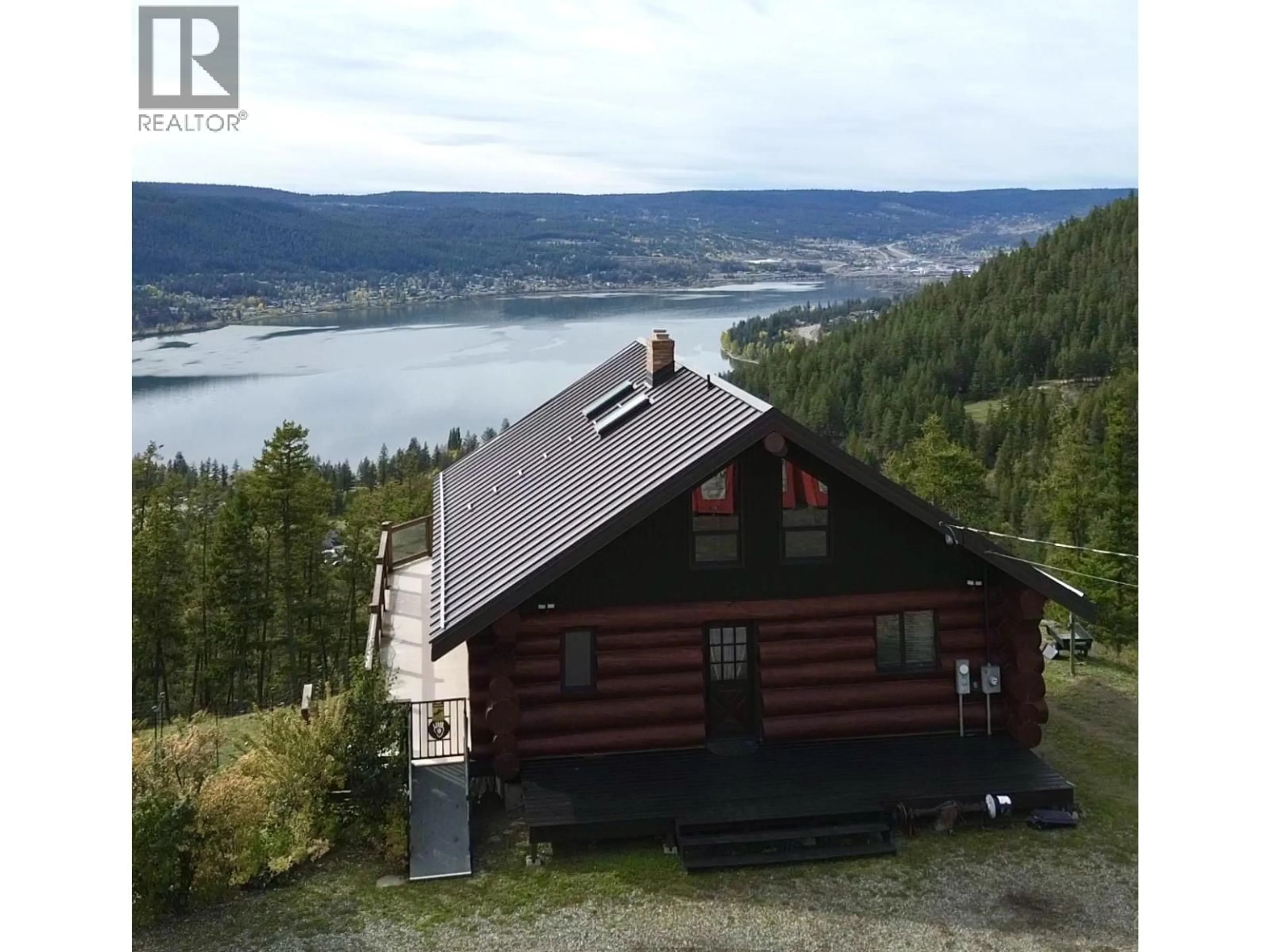 A pic from outside/outdoor area/front of a property/back of a property/a pic from drone, water/lake/river/ocean view for 2175 WHITE ROAD, Williams Lake British Columbia V2G5H1