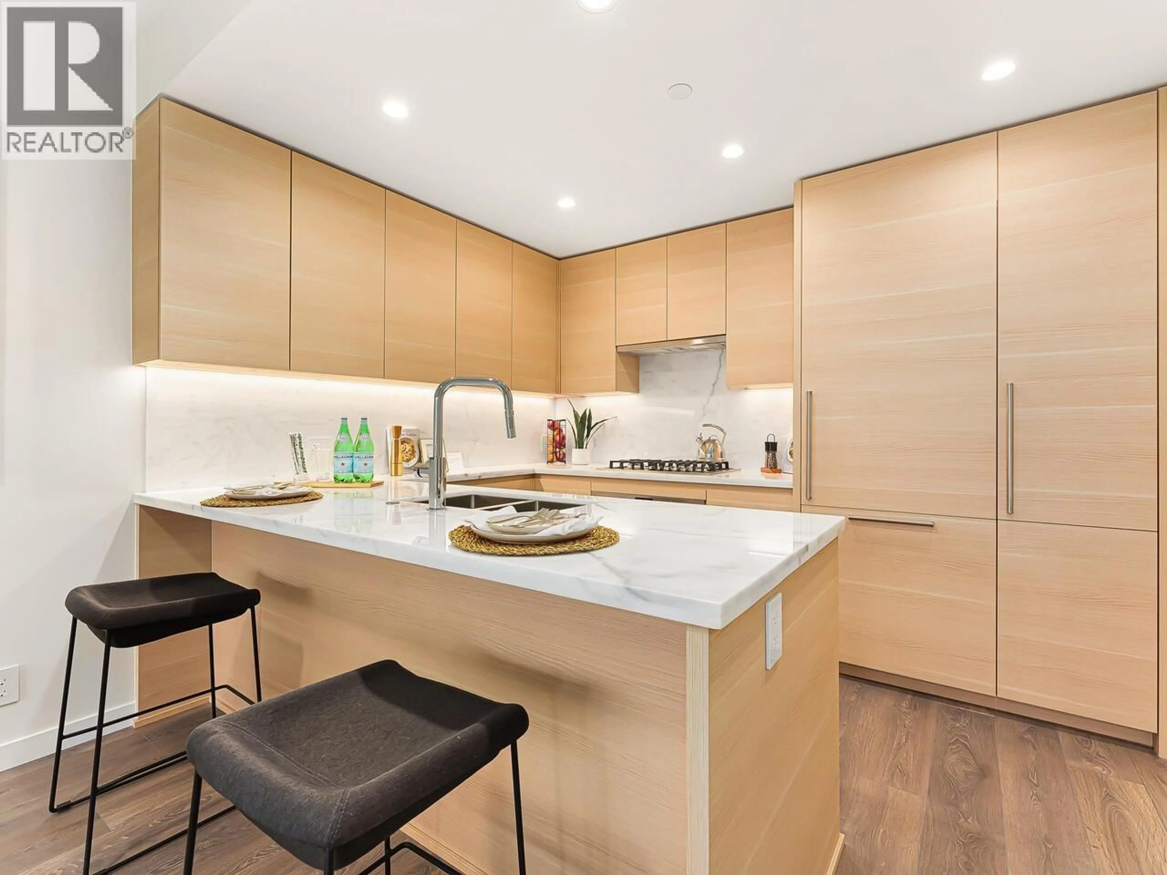Contemporary kitchen, unknown for 1605 - 308 MORRISSEY, Port Moody British Columbia V3H0M2