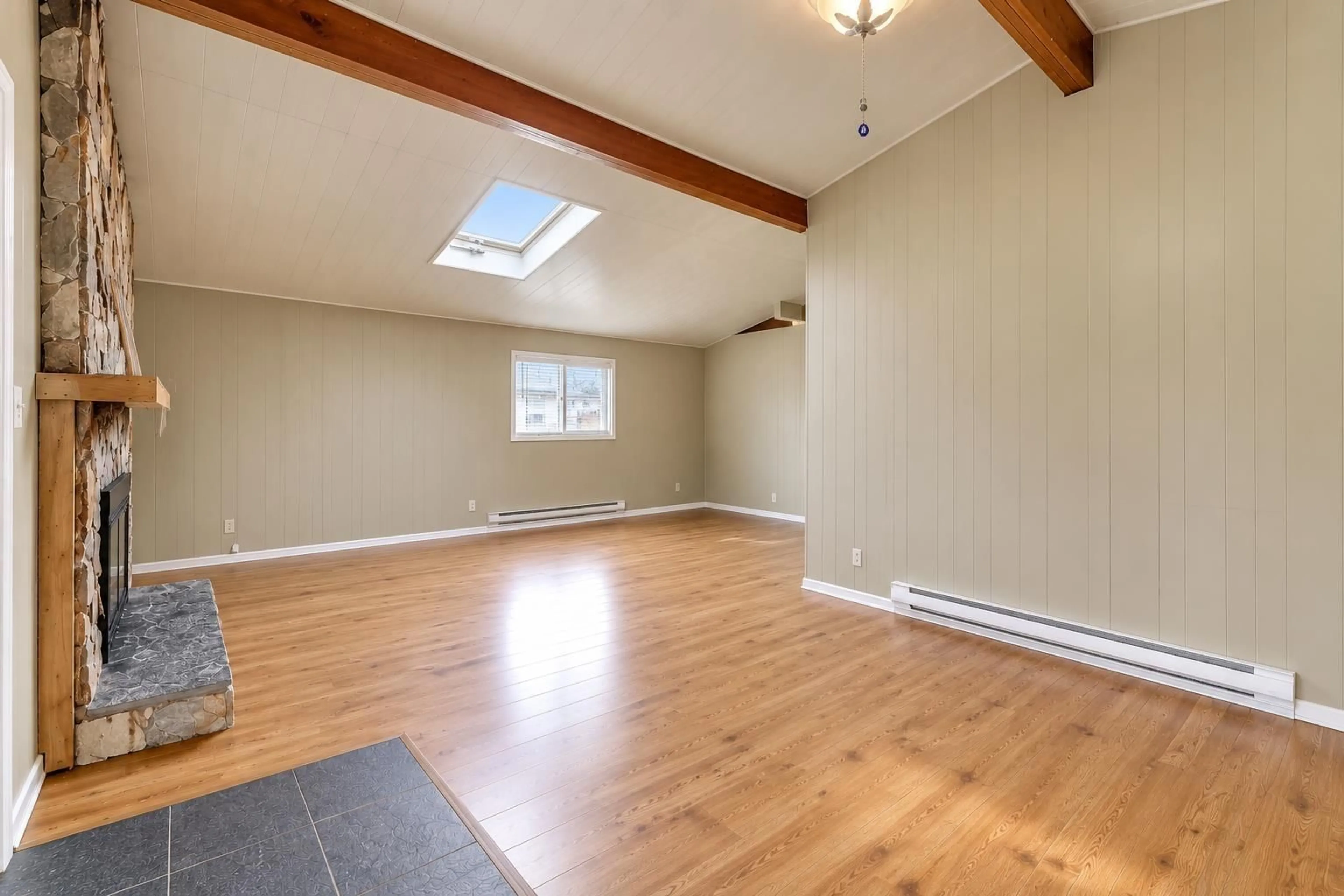 A pic of a room for 21635 50A AVENUE, Langley British Columbia V3A8W9