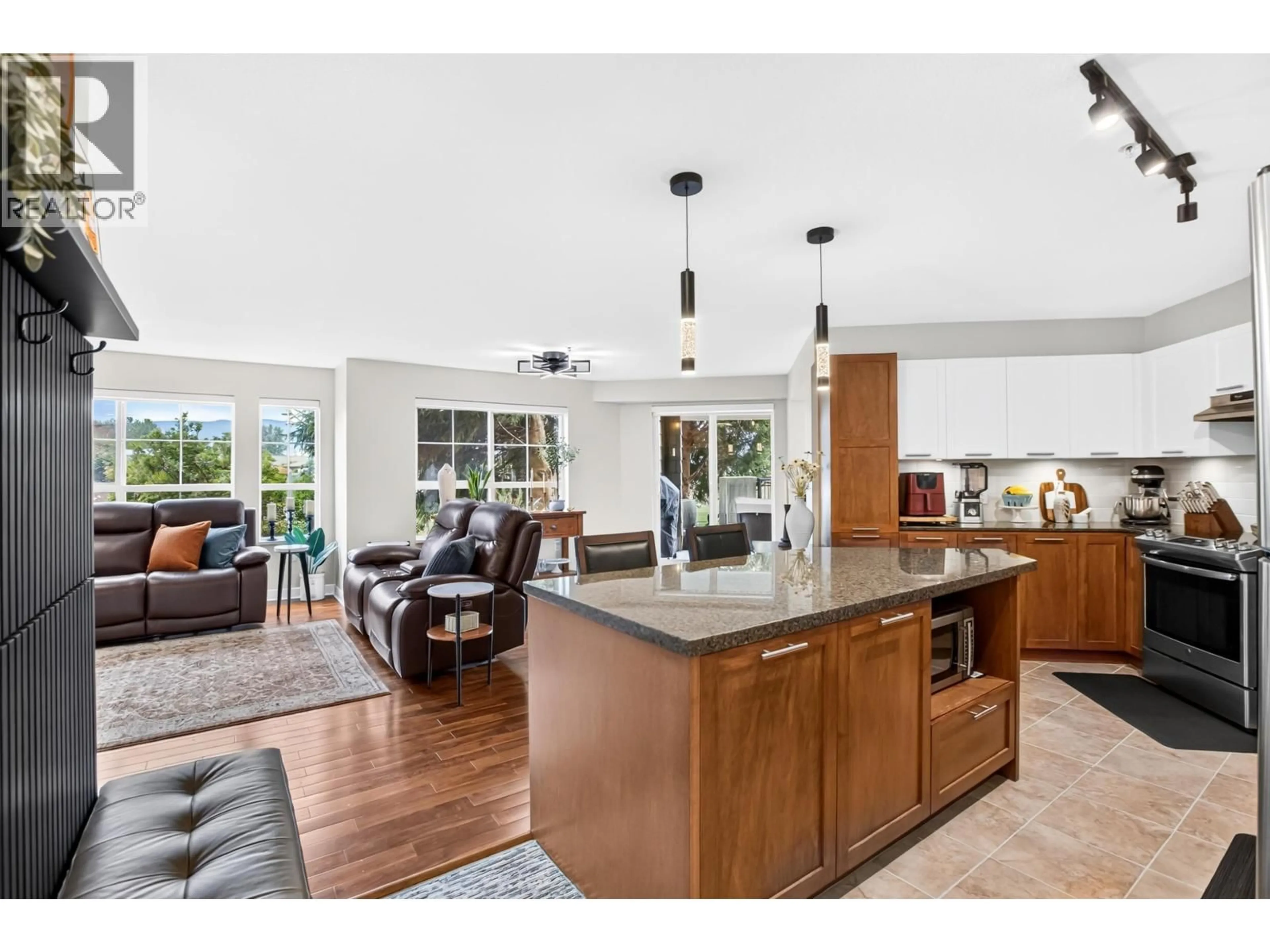 Open concept kitchen, unknown for 123 - 19673 MEADOW GARDENS WAY, Pitt Meadows British Columbia V3Y0A1