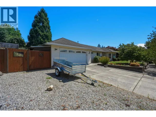 5616 EMERSON ROAD, Sechelt 4