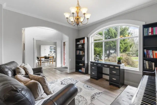 9855 182 STREET, Surrey 5