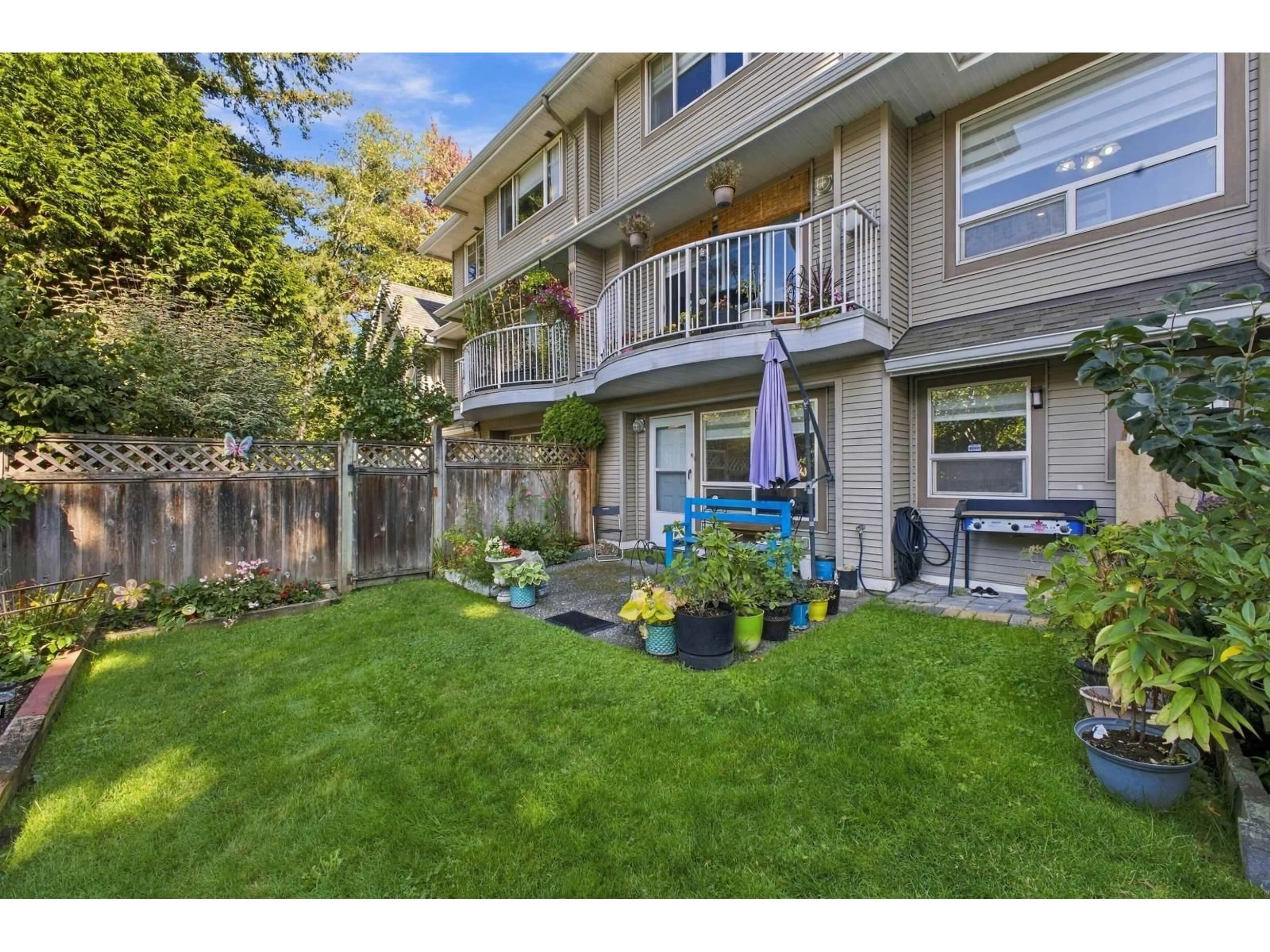 Patio, unknown for 18 - 8289 121A STREET, Surrey British Columbia V3W1G6
