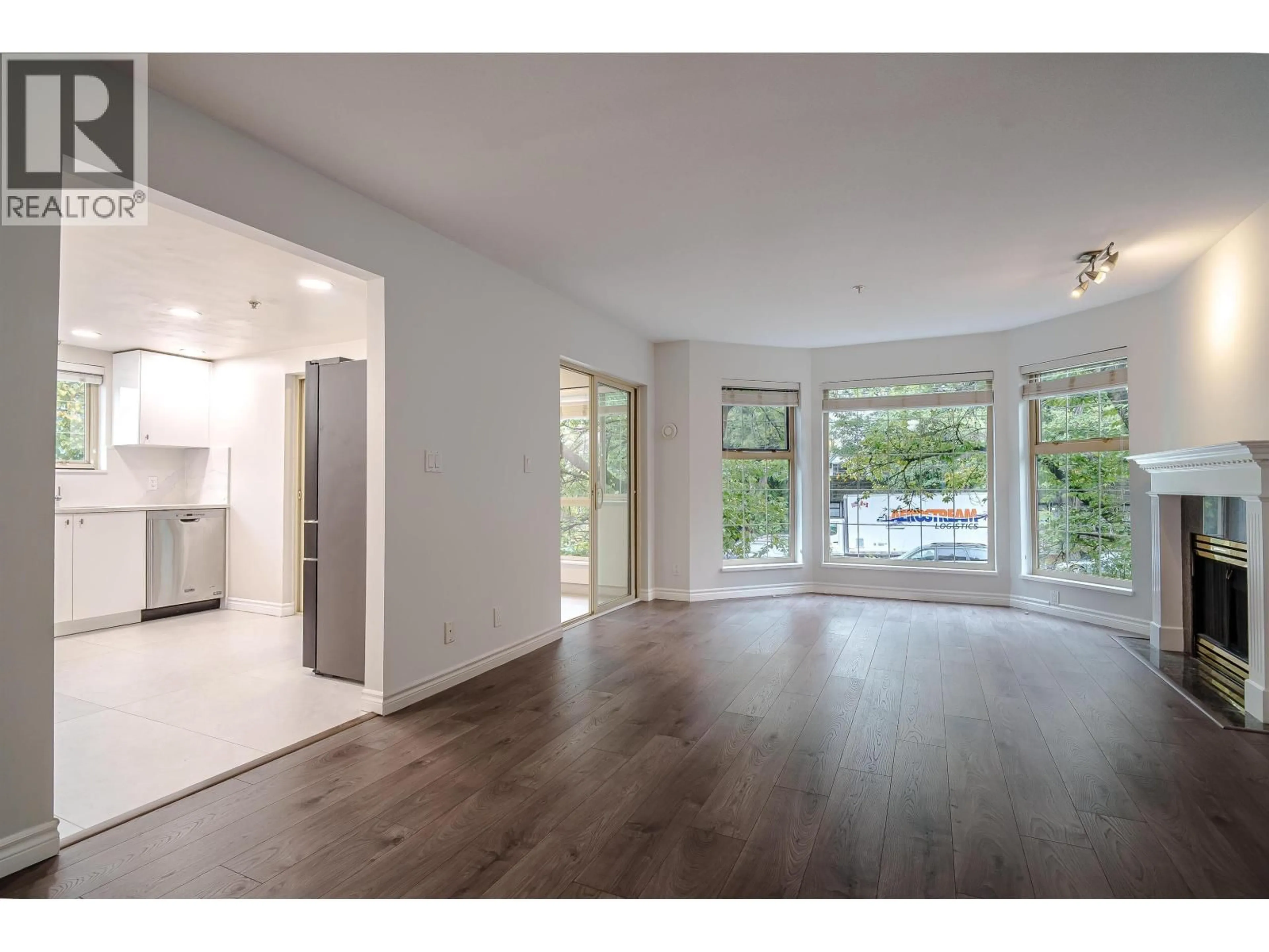 A pic of a room for 208 - 5650 OAK STREET, Vancouver British Columbia V6M2V6