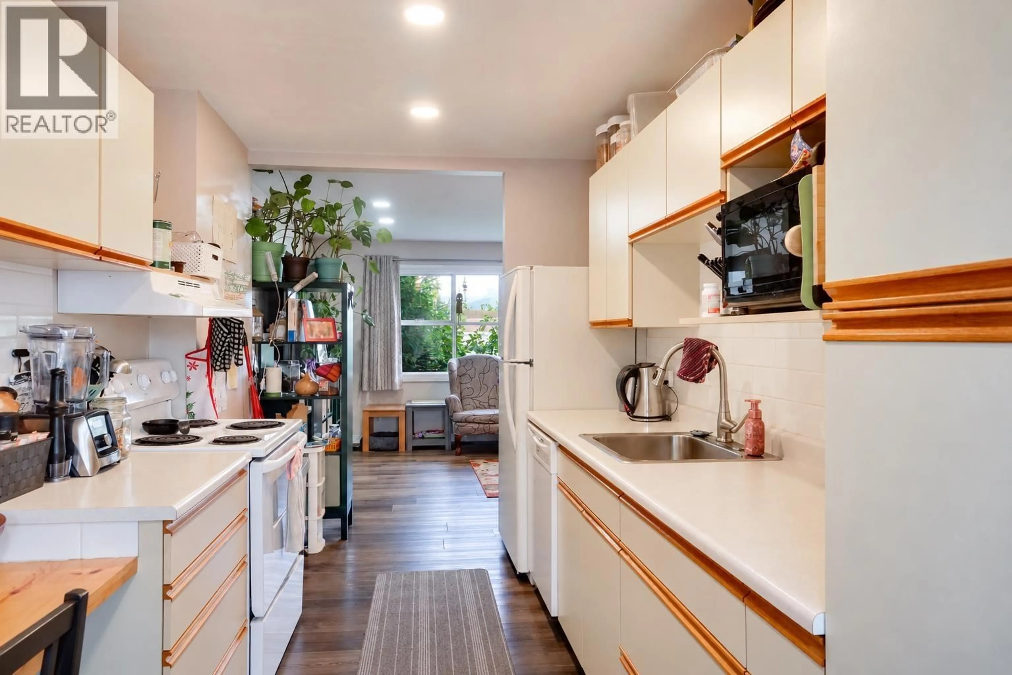 Standard kitchen, unknown for 22 HAWK STREET, Kitimat British Columbia V8C1N5