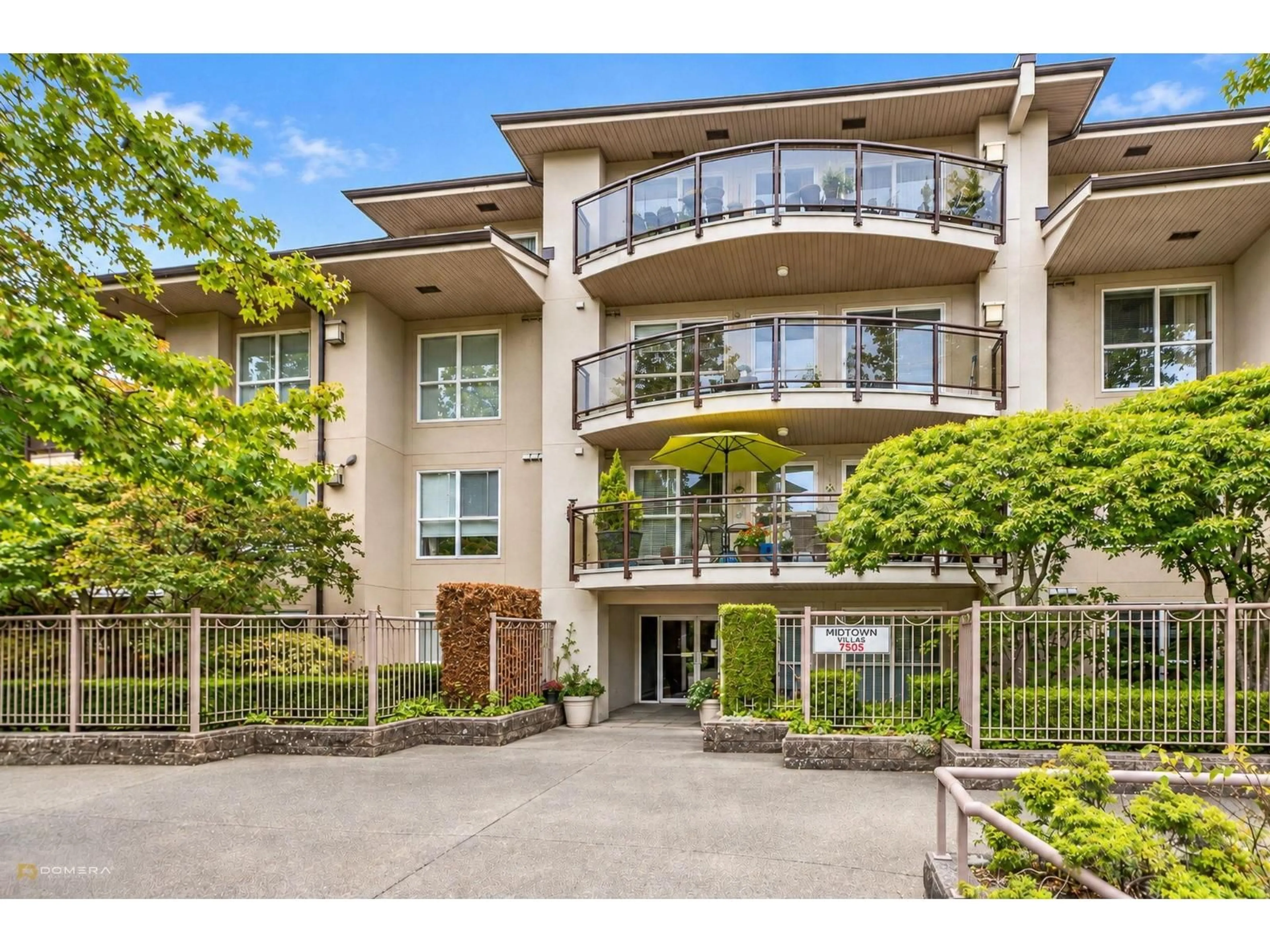 A pic from outside/outdoor area/front of a property/back of a property/a pic from drone, unknown for 113 - 7505 138 STREET, Surrey British Columbia V3W0W6
