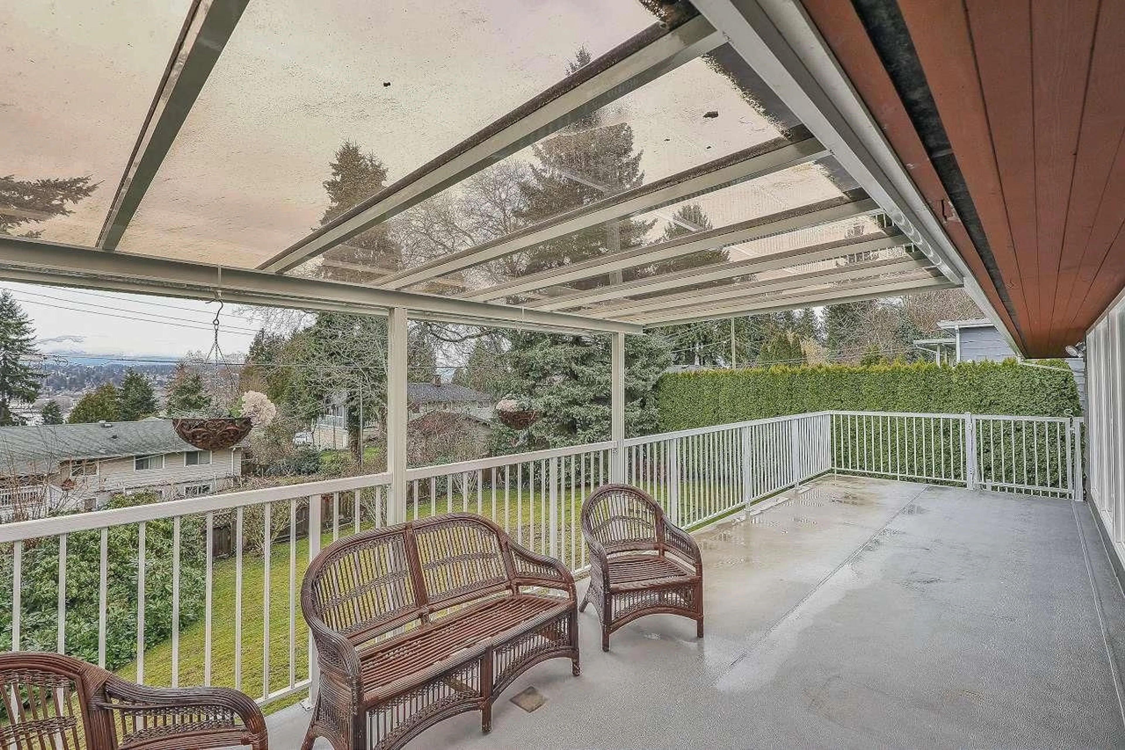 Patio, unknown for 13753 114 AVENUE, Surrey British Columbia V3R2L6