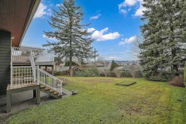 13753 114 AVENUE, Surrey 5