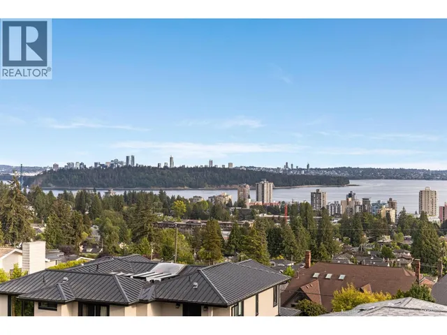 2272 OTTAWA AVENUE, West Vancouver 2