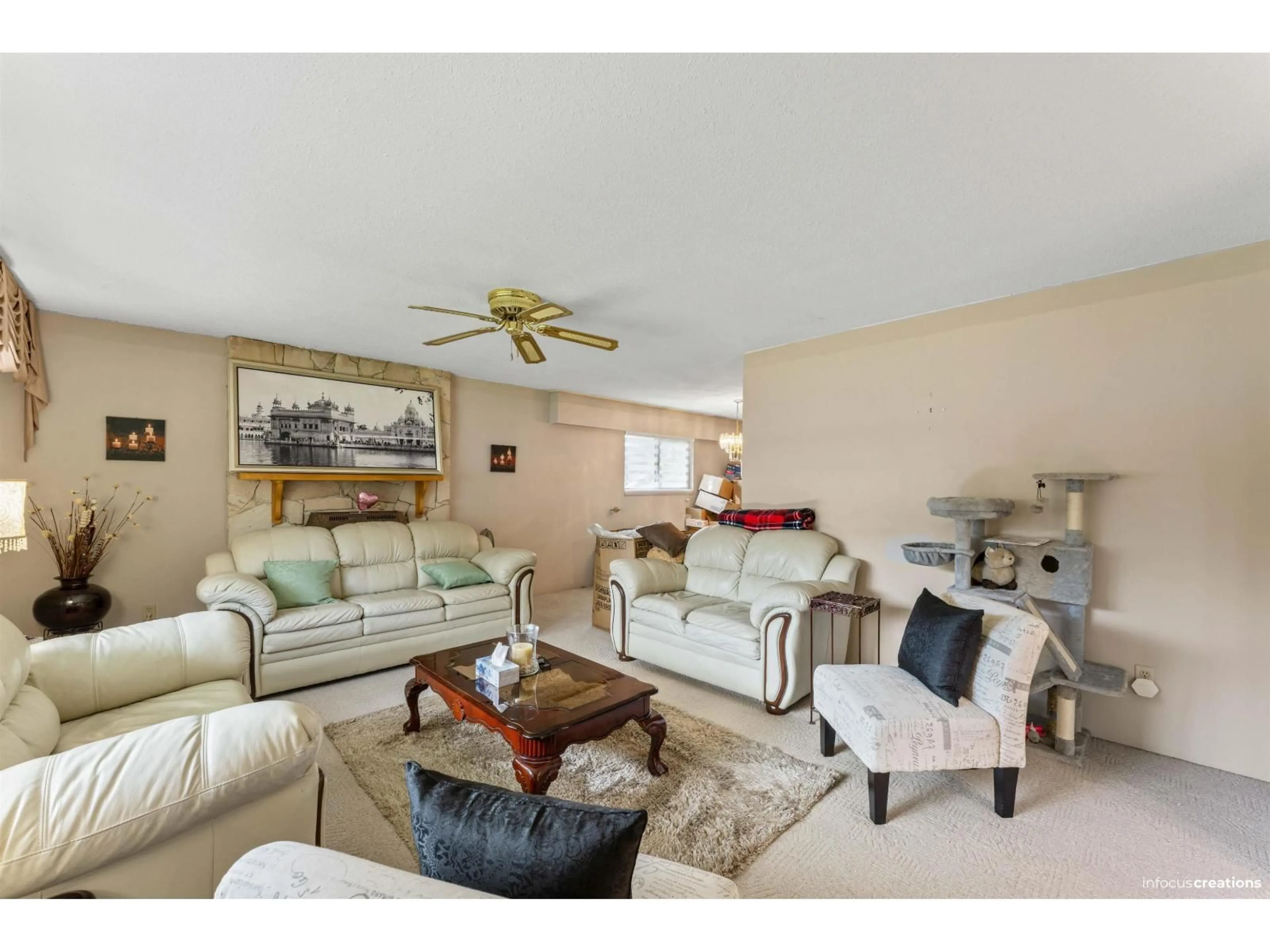 Living room with furniture, unknown for 15156 93 AVENUE, Surrey British Columbia V3R7C7