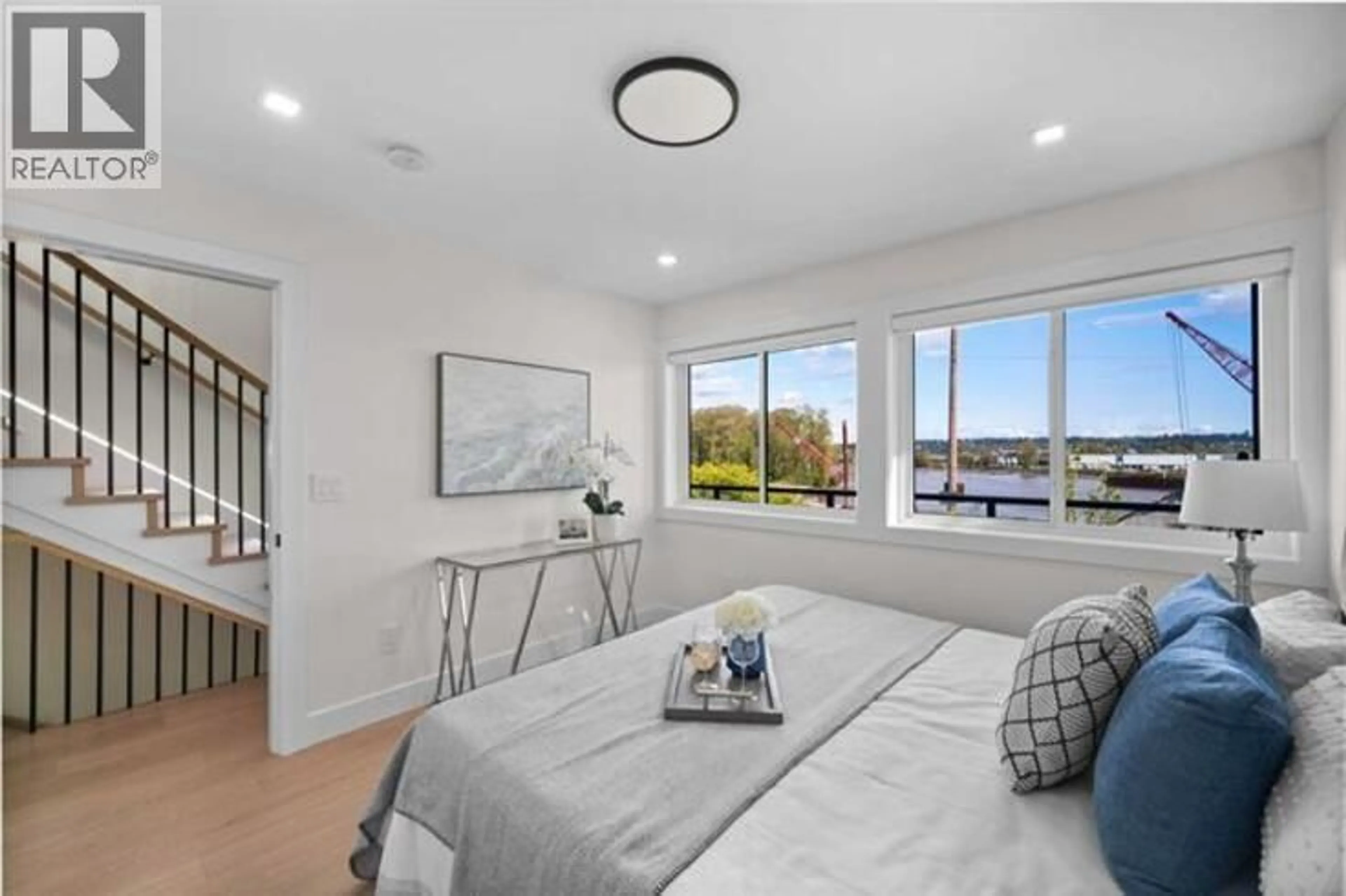 A pic of a room for 1 - 1923 RIVER DRIVE, New Westminster British Columbia V3M2B1