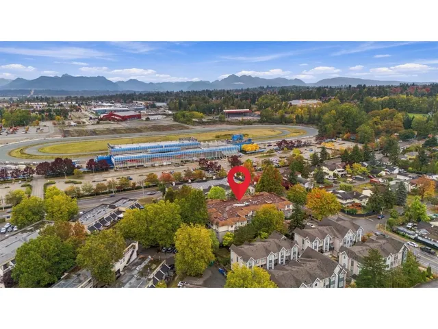 207 - 5955 177B STREET, Surrey 2