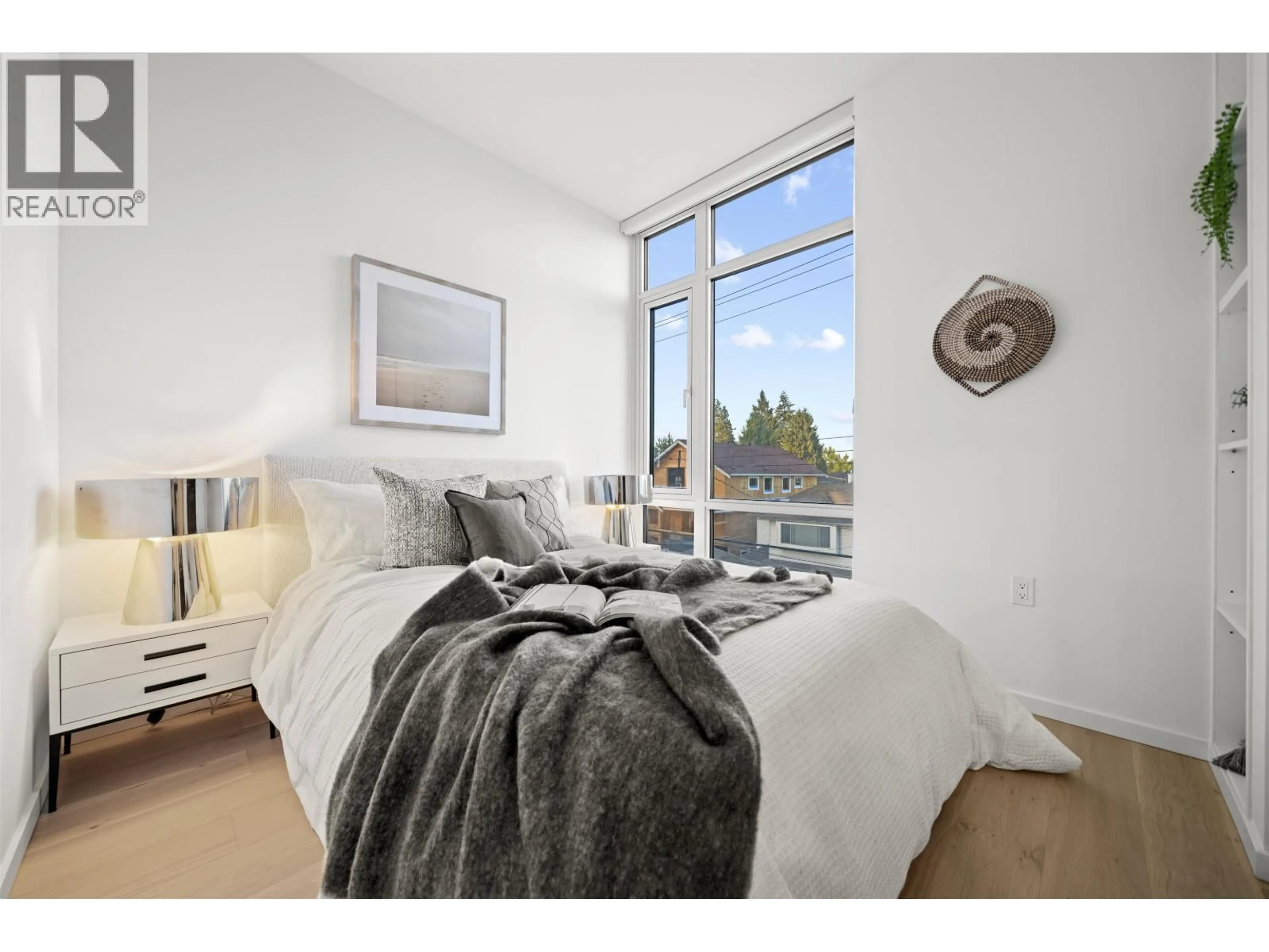 Bedroom with bed, unknown for 206 - 8486 OAK STREET, Vancouver British Columbia V6P4B1