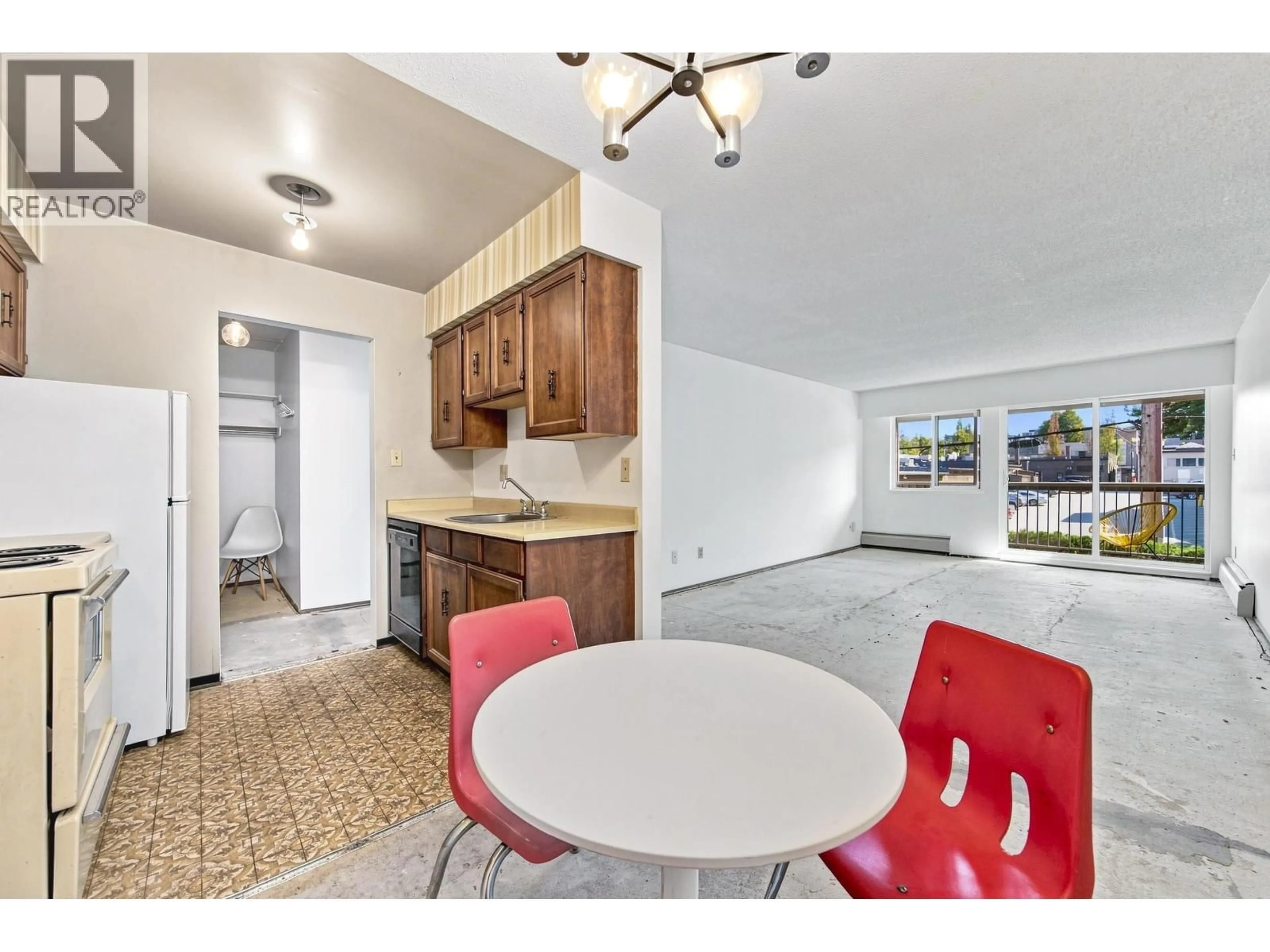 Unknown for 205 - 1825 8TH AVENUE, Vancouver British Columbia V6J1V9