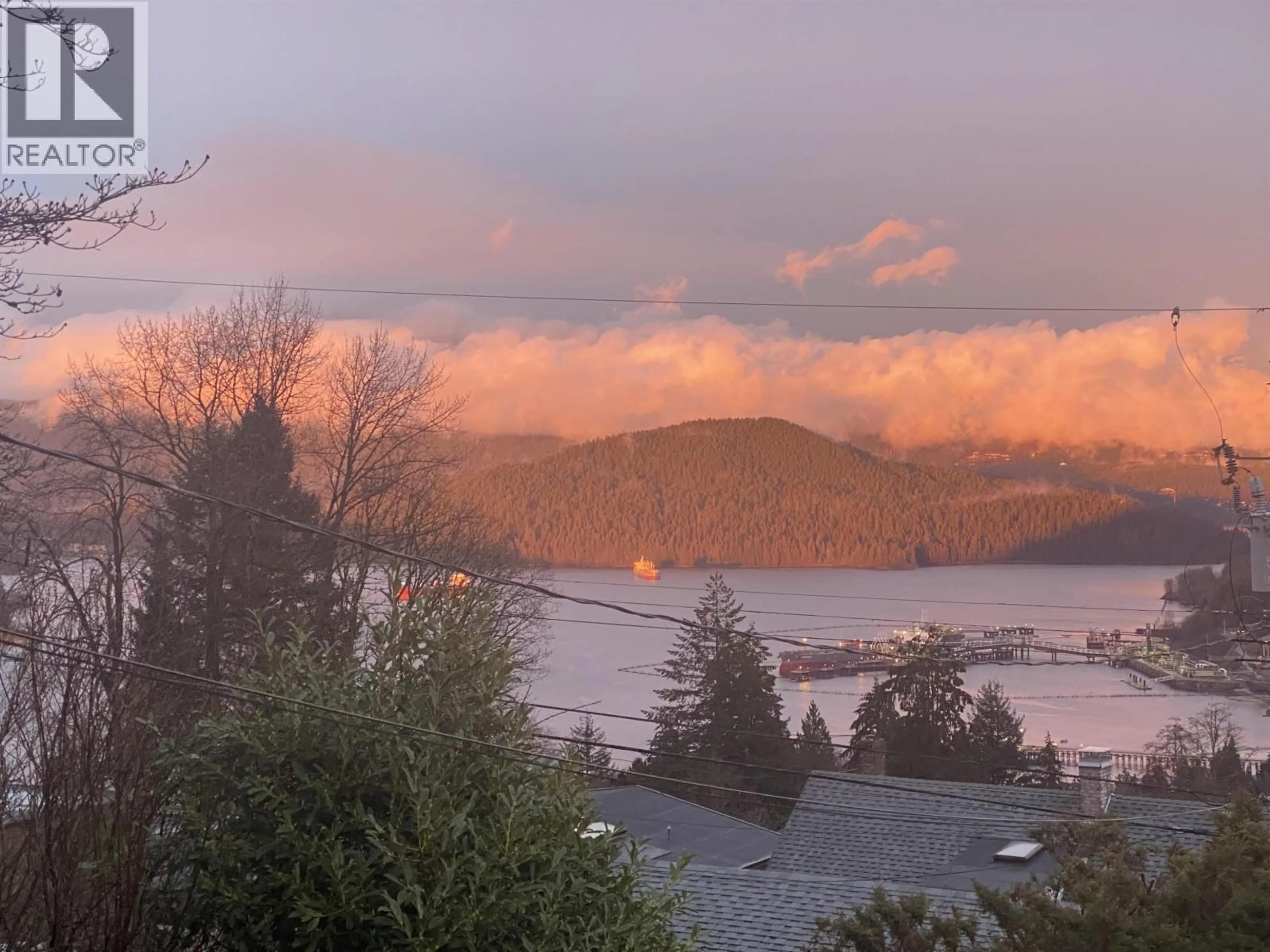 Blurry image for 190 ELLESMERE AVENUE, Burnaby British Columbia V5B1J8