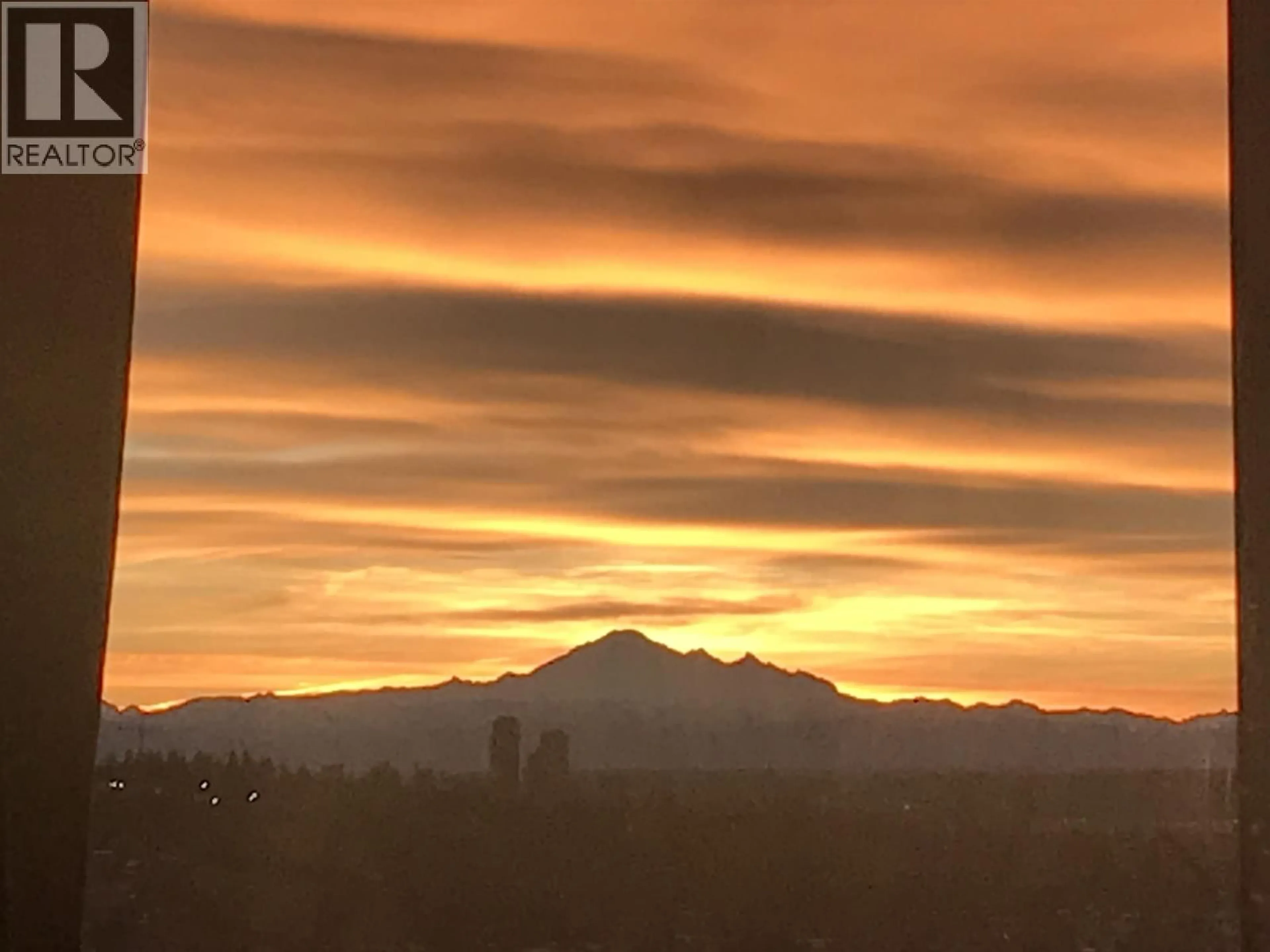 Blurry image for 190 ELLESMERE AVENUE, Burnaby British Columbia V5B1J8