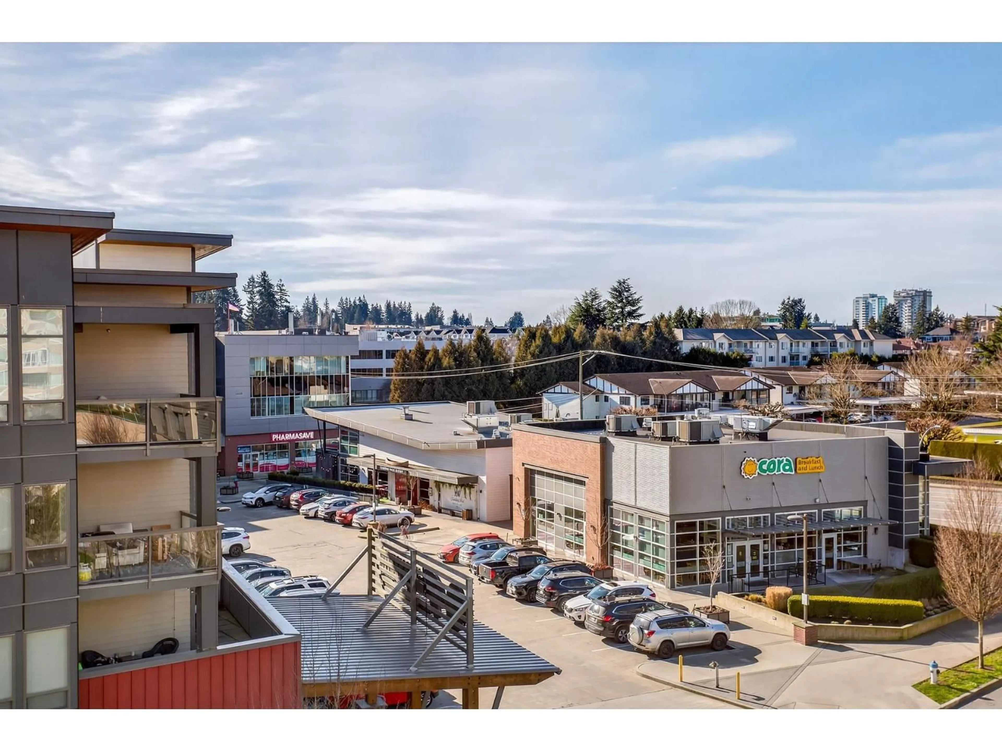 A pic from outside/outdoor area/front of a property/back of a property/a pic from drone, mountain view for 502 - 3080 GLADWIN ROAD, Abbotsford British Columbia V2T0G3
