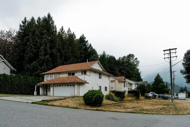 1250 RYDER STREET, Hope 5