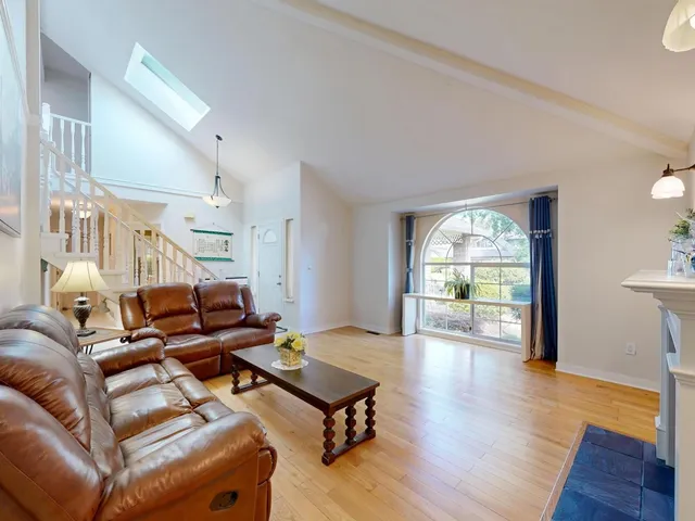 10285 167 STREET, Surrey 2