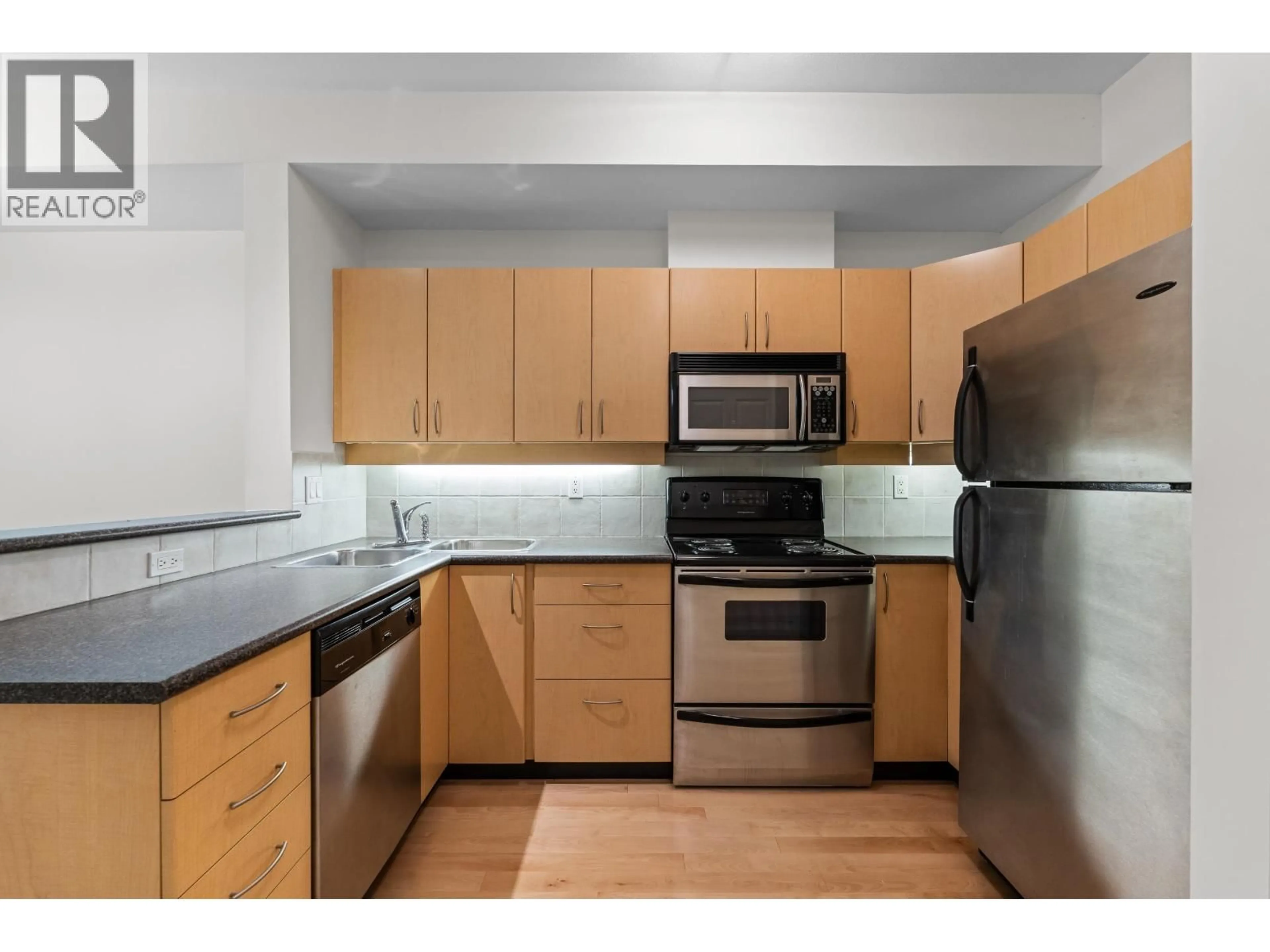 Standard kitchen, unknown for 208 - 3151 CONNAUGHT CRESCENT, North Vancouver British Columbia V7R4X6