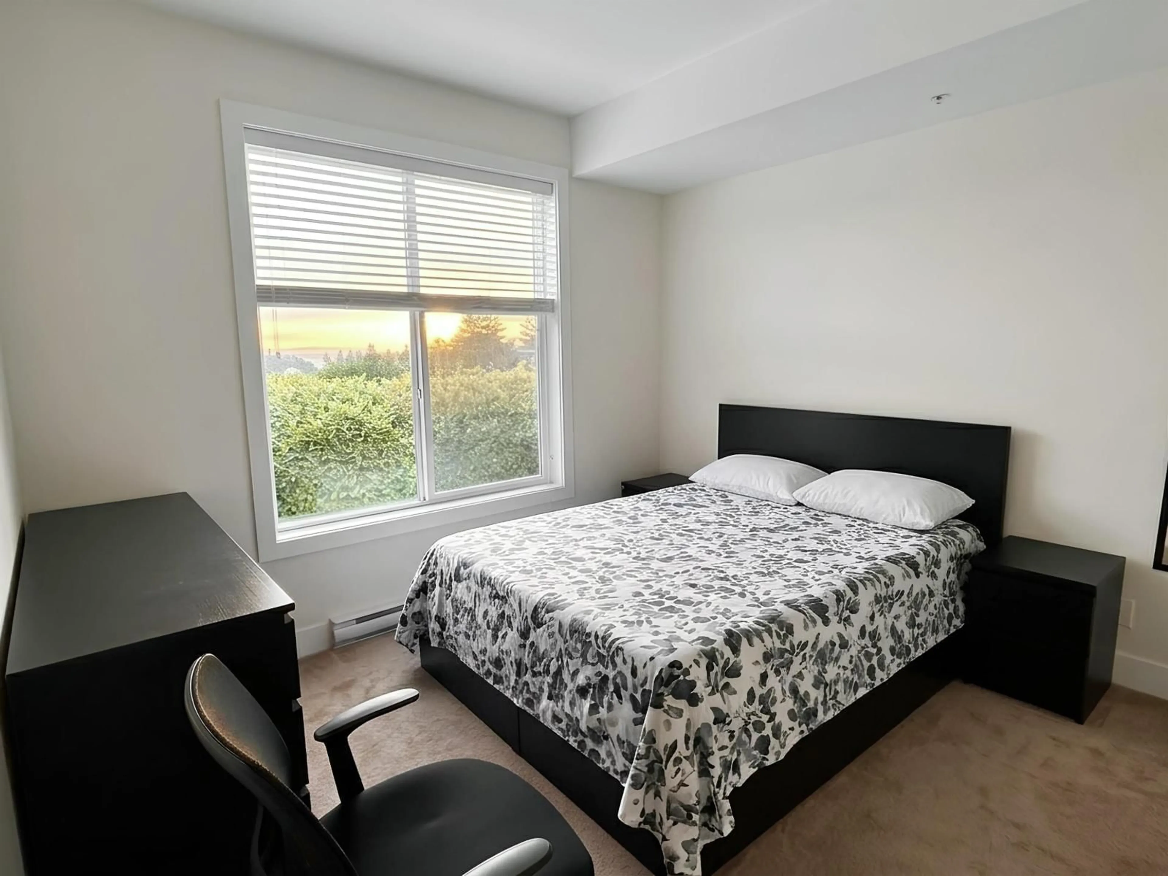 A pic of a room for 122 - 15956 86A AVENUE, Surrey British Columbia V4N6N8