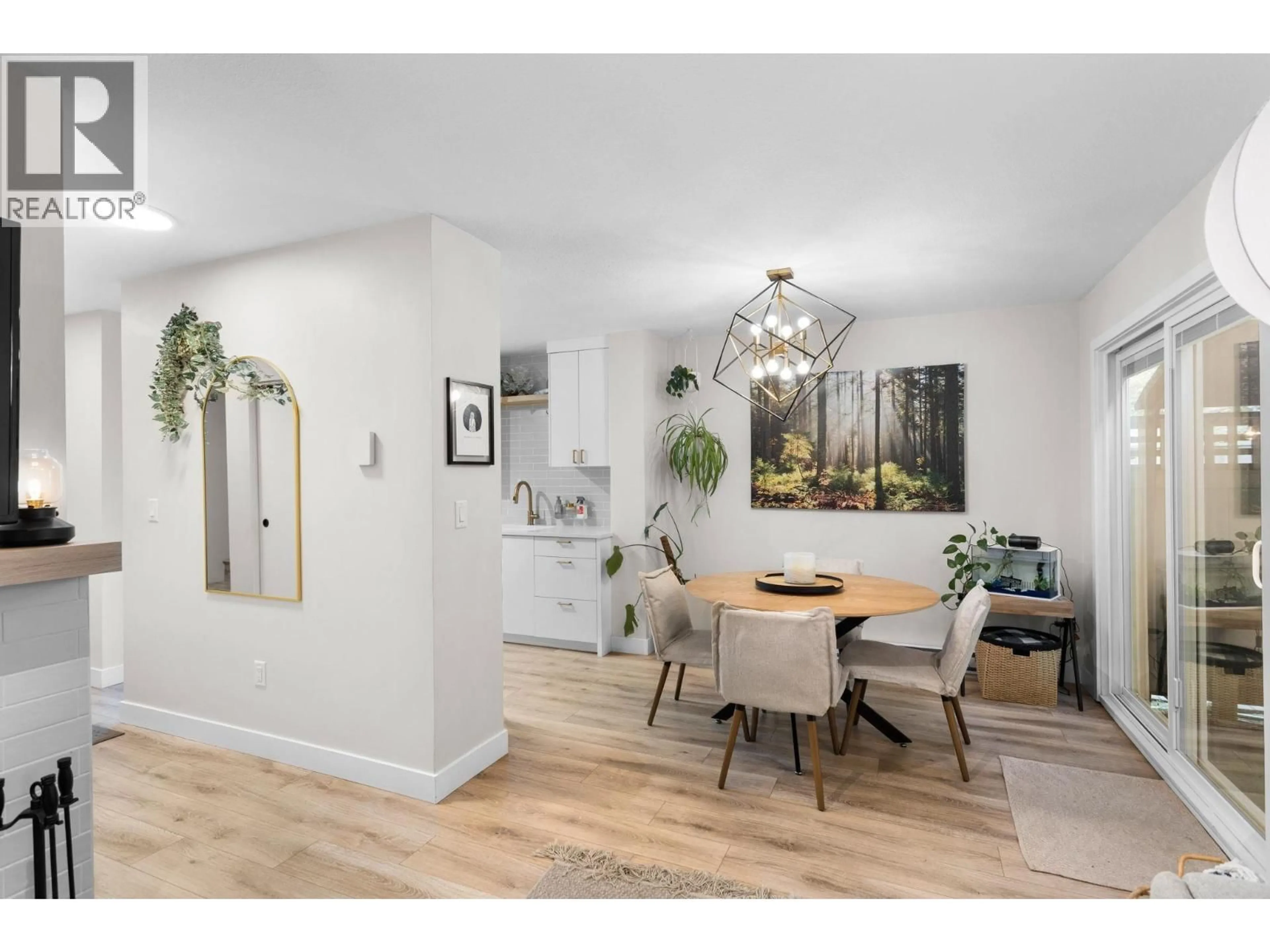 Dining room, wood/laminate floor for 29 - 2736 ATLIN PLACE, Coquitlam British Columbia V3C5T2