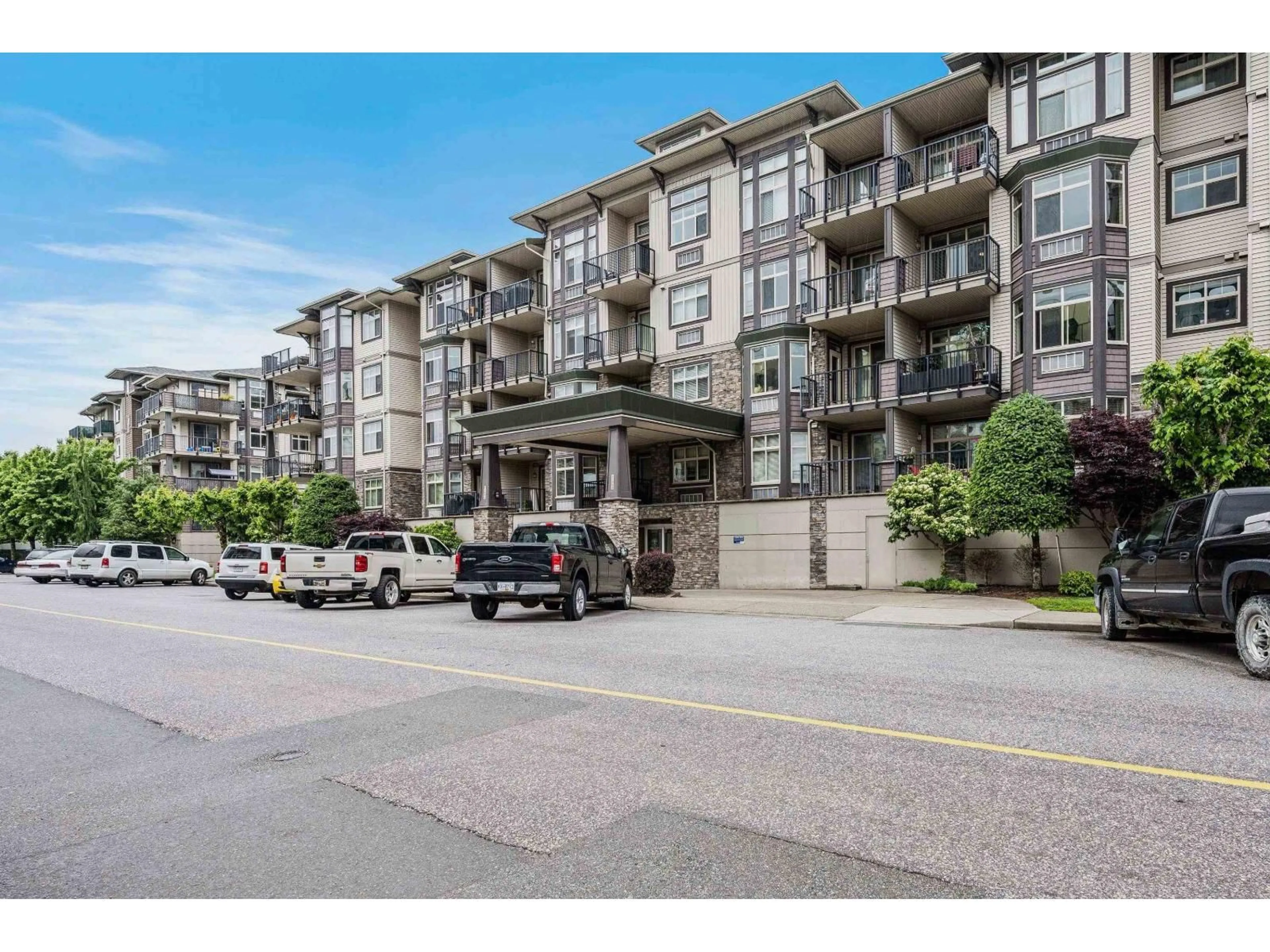Unknown for 412 - 45893 CHESTERFIELD AVENUE, Chilliwack British Columbia V2P1M5