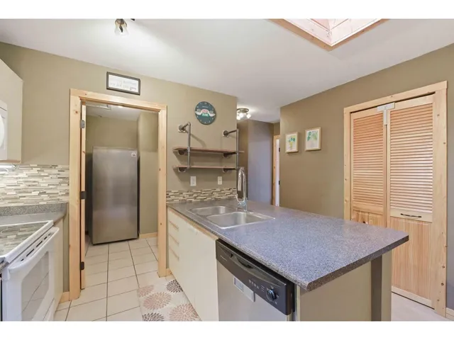 706 - 1750 MCKENZIE ROAD, Abbotsford 5