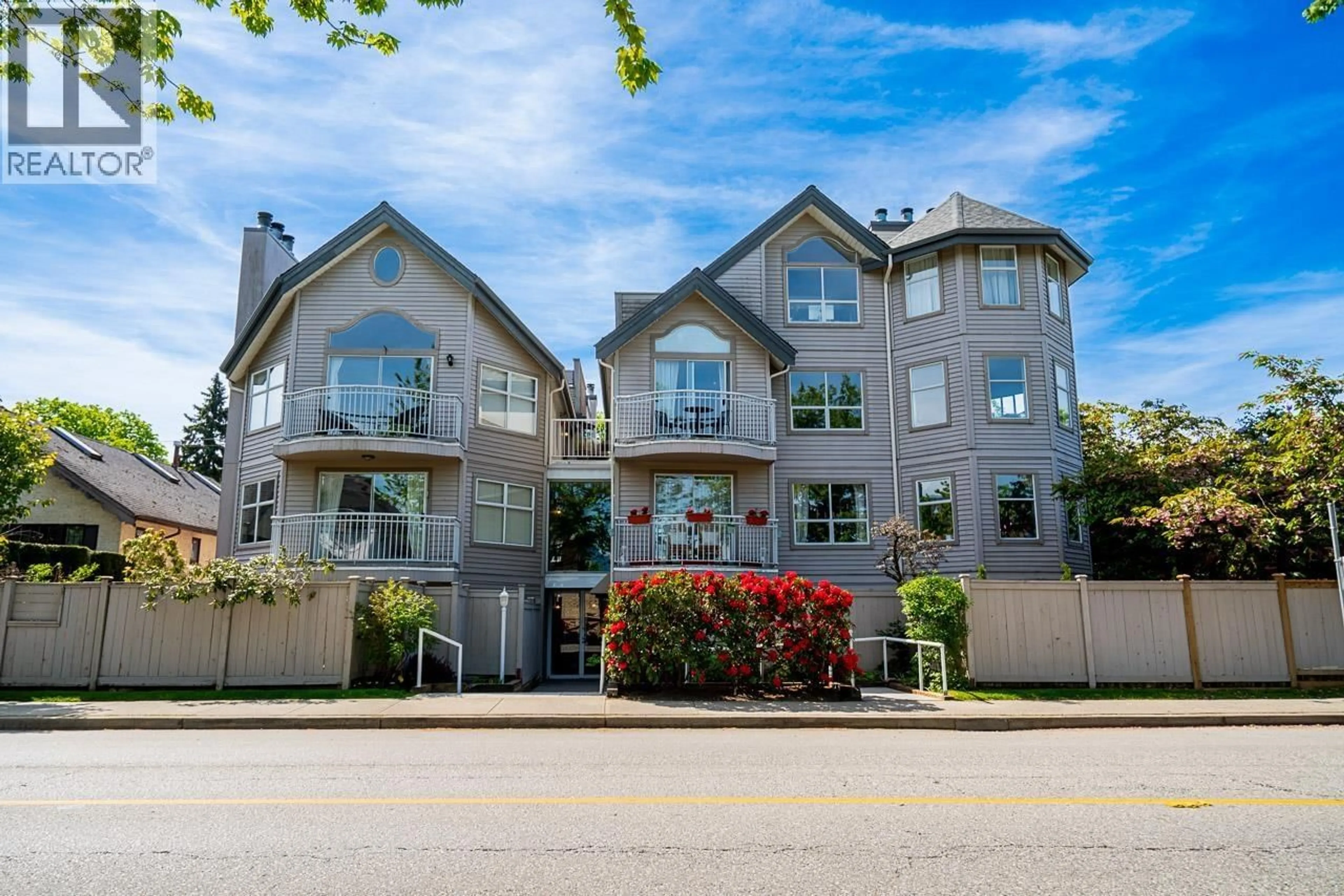 Unknown for 592 16TH AVENUE, Vancouver British Columbia V5Z1S4