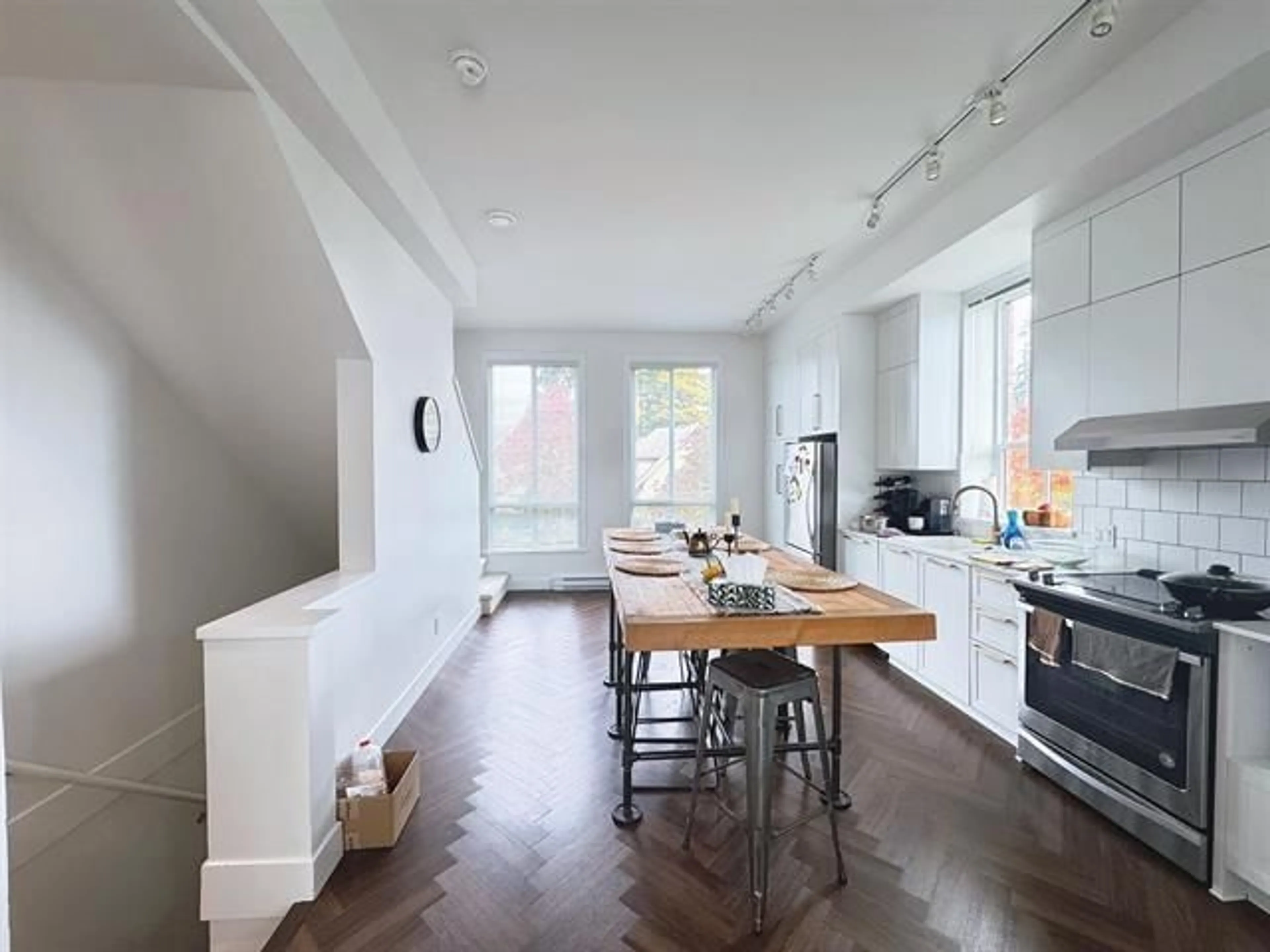 Open concept kitchen, unknown for 8 - 15828 27 AVENUE, White Rock British Columbia V3Z0X4