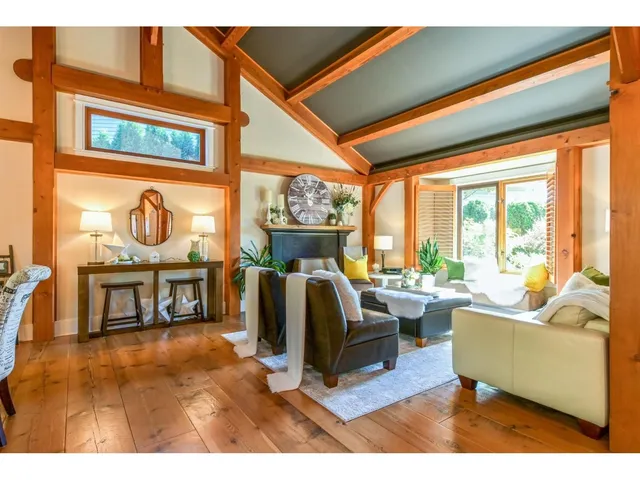 32351 NAKUSP DRIVE, Abbotsford 4