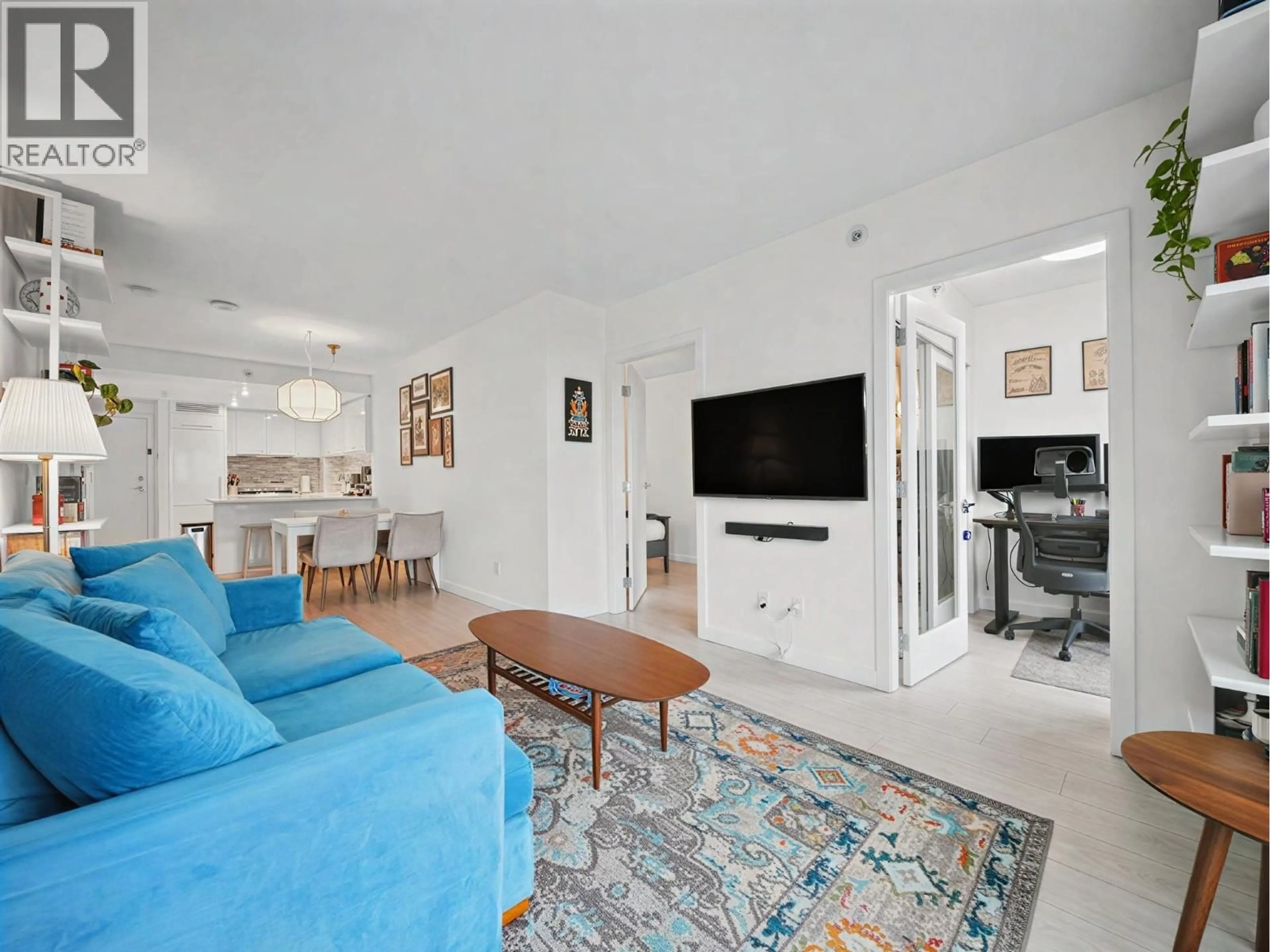 Living room with furniture, unknown for 512 - 1133 HOMER STREET, Vancouver British Columbia V6B0B1