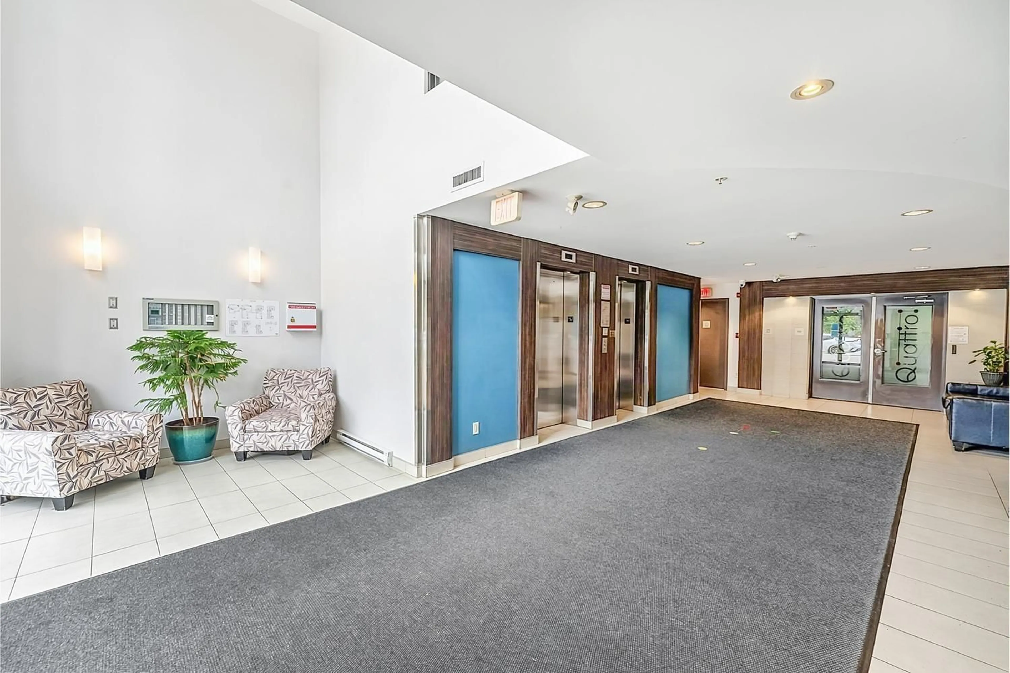 Indoor foyer for 316 - 13789 107A AVENUE, Surrey British Columbia V3T0B8