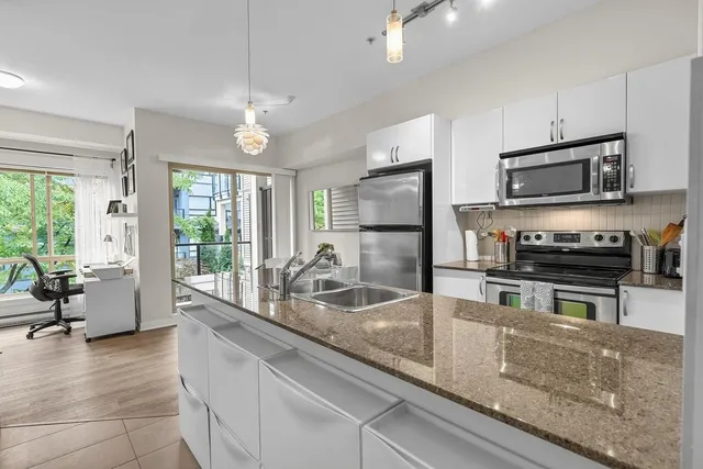 316 - 13789 107A AVENUE, Surrey 5