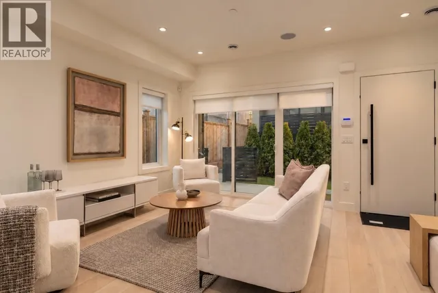 2 - 2539 GRANT STREET, Vancouver 2