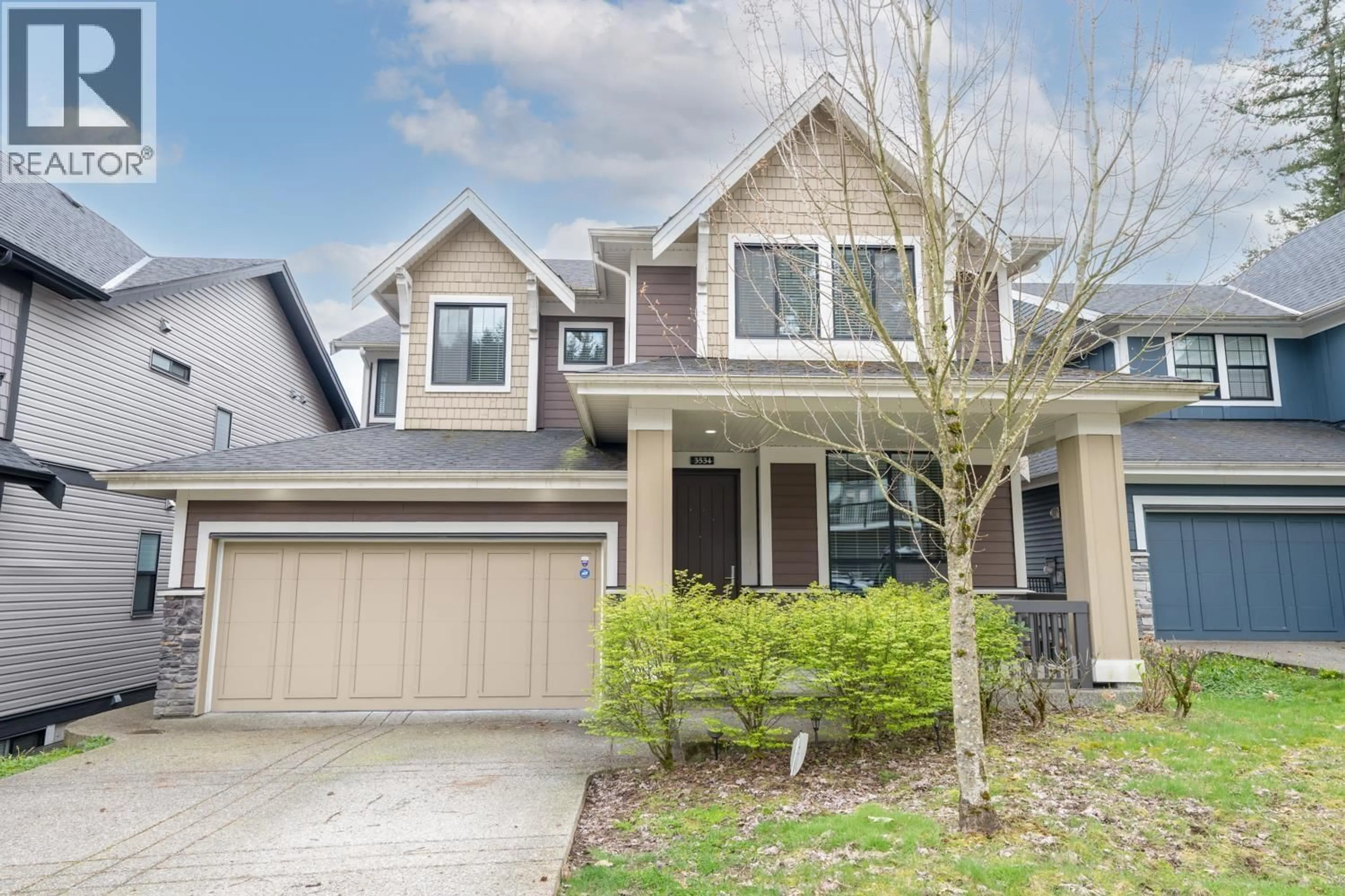 Home with vinyl exterior material, street for 3534 TRESTLE COURT, Coquitlam British Columbia V3E0L5