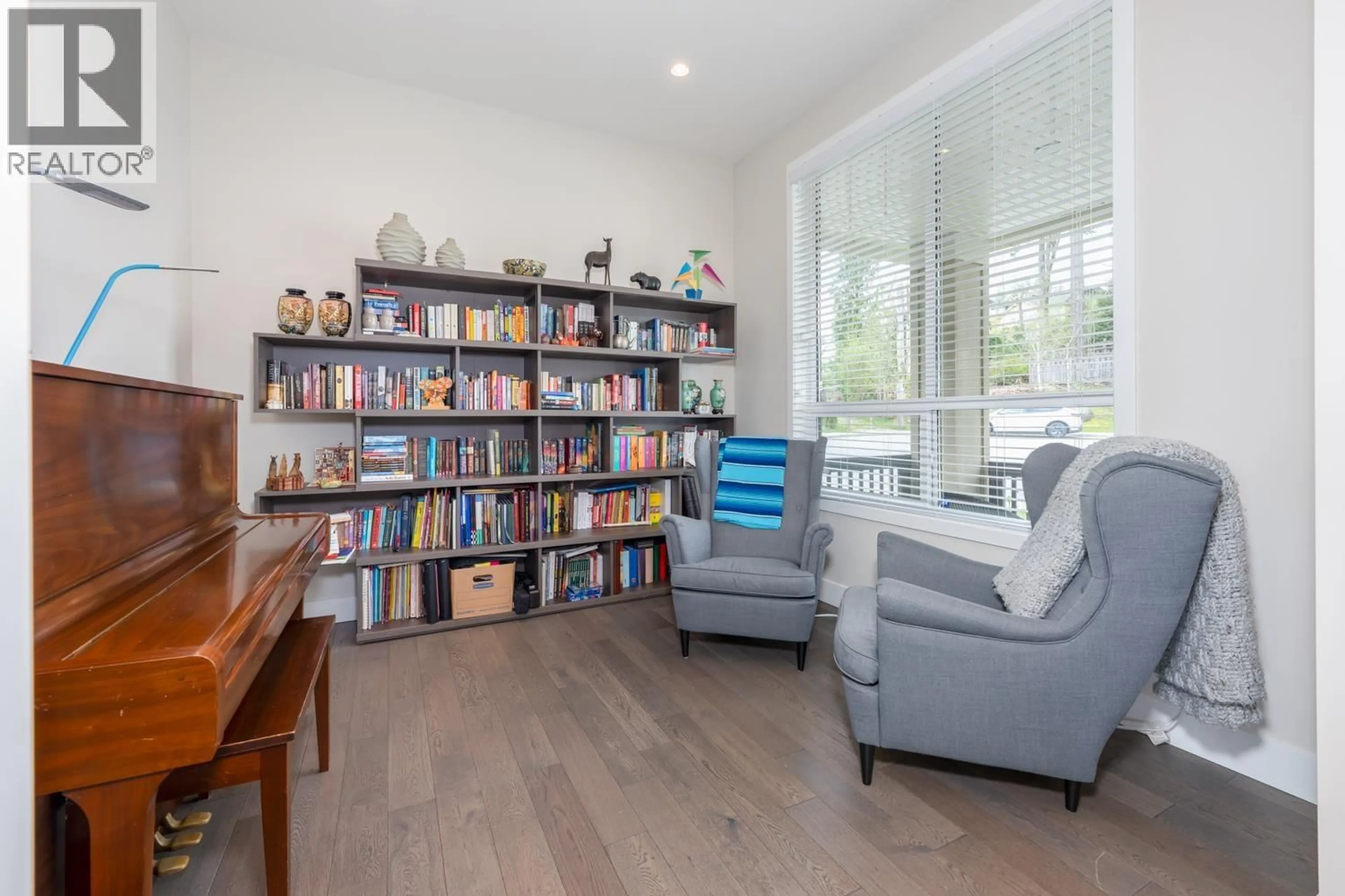 Living room with furniture, wood/laminate floor for 3534 TRESTLE COURT, Coquitlam British Columbia V3E0L5